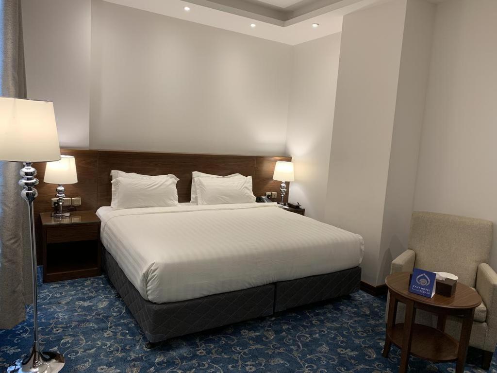 Standard King Room - Photo 1
