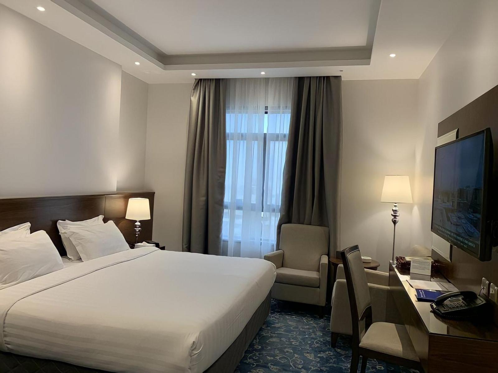 Standard King Room - Photo 3
