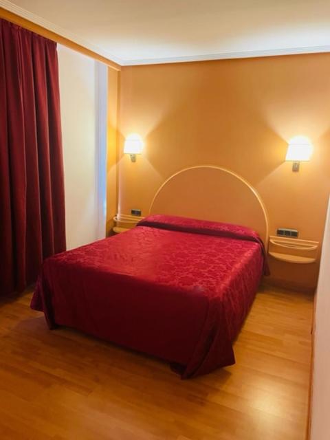 Habitación Doble o con Dos Camas
