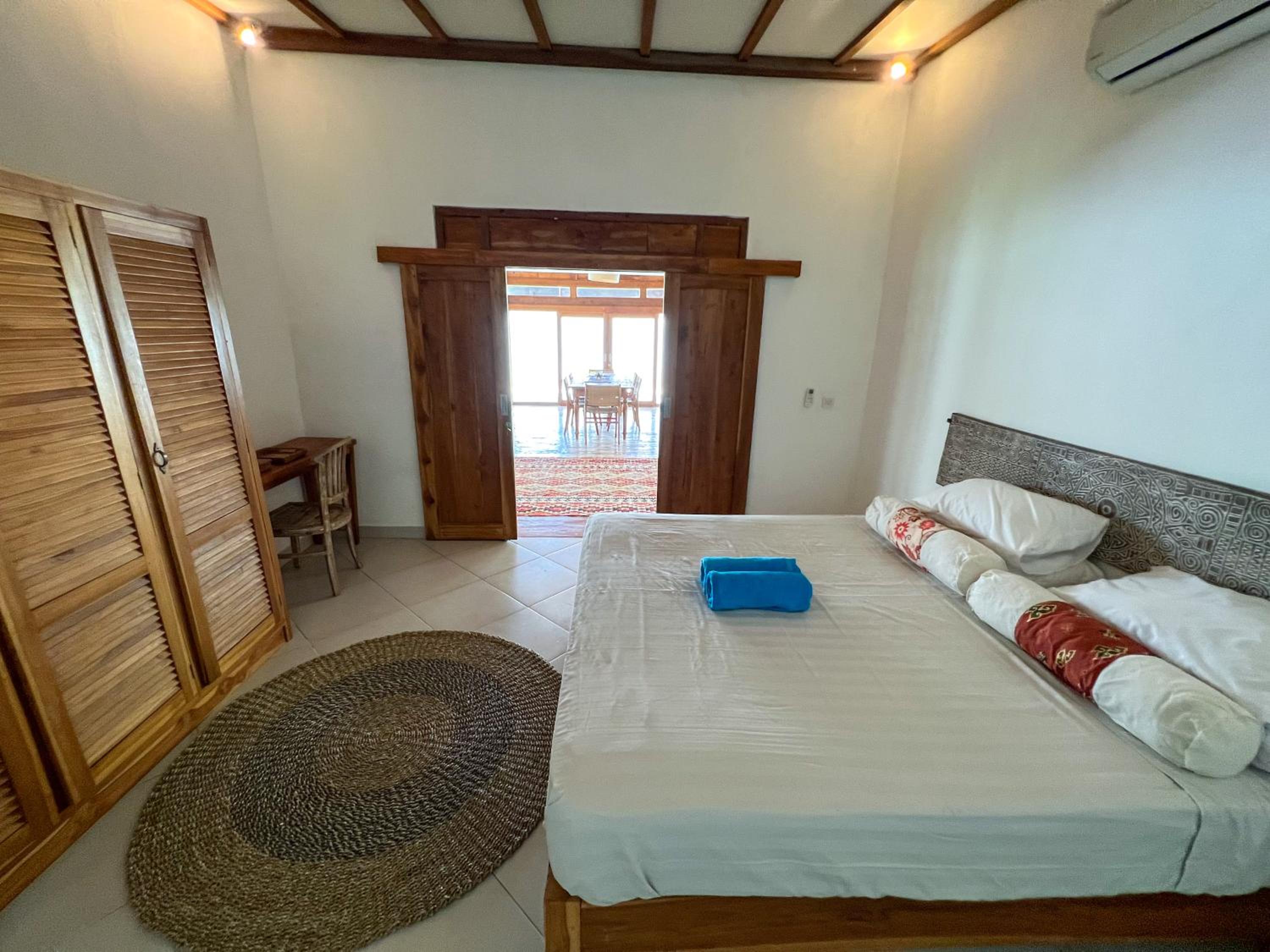 Three-Bedroom Villa - Photo 20