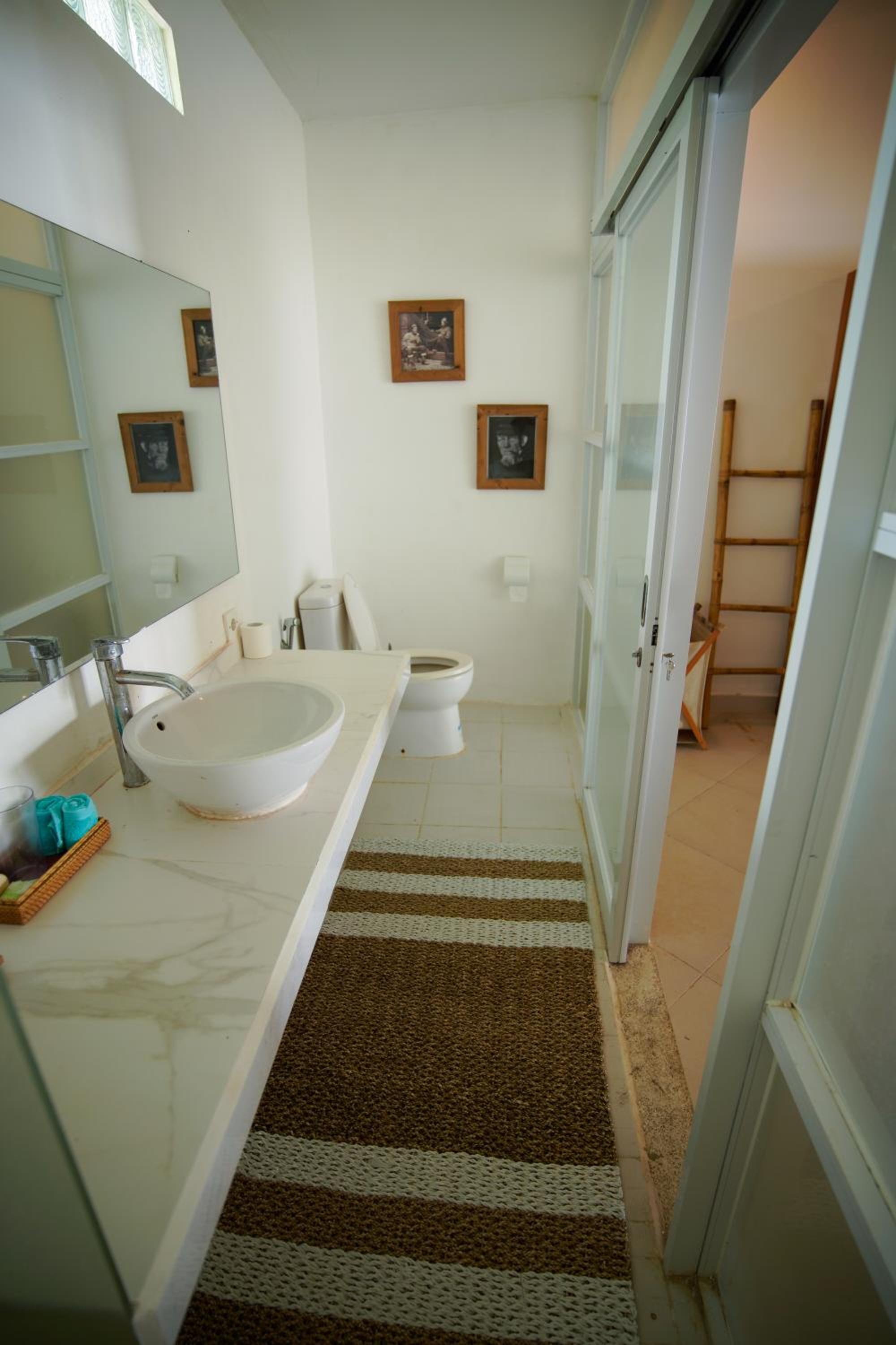 Three-Bedroom Villa - Photo 18