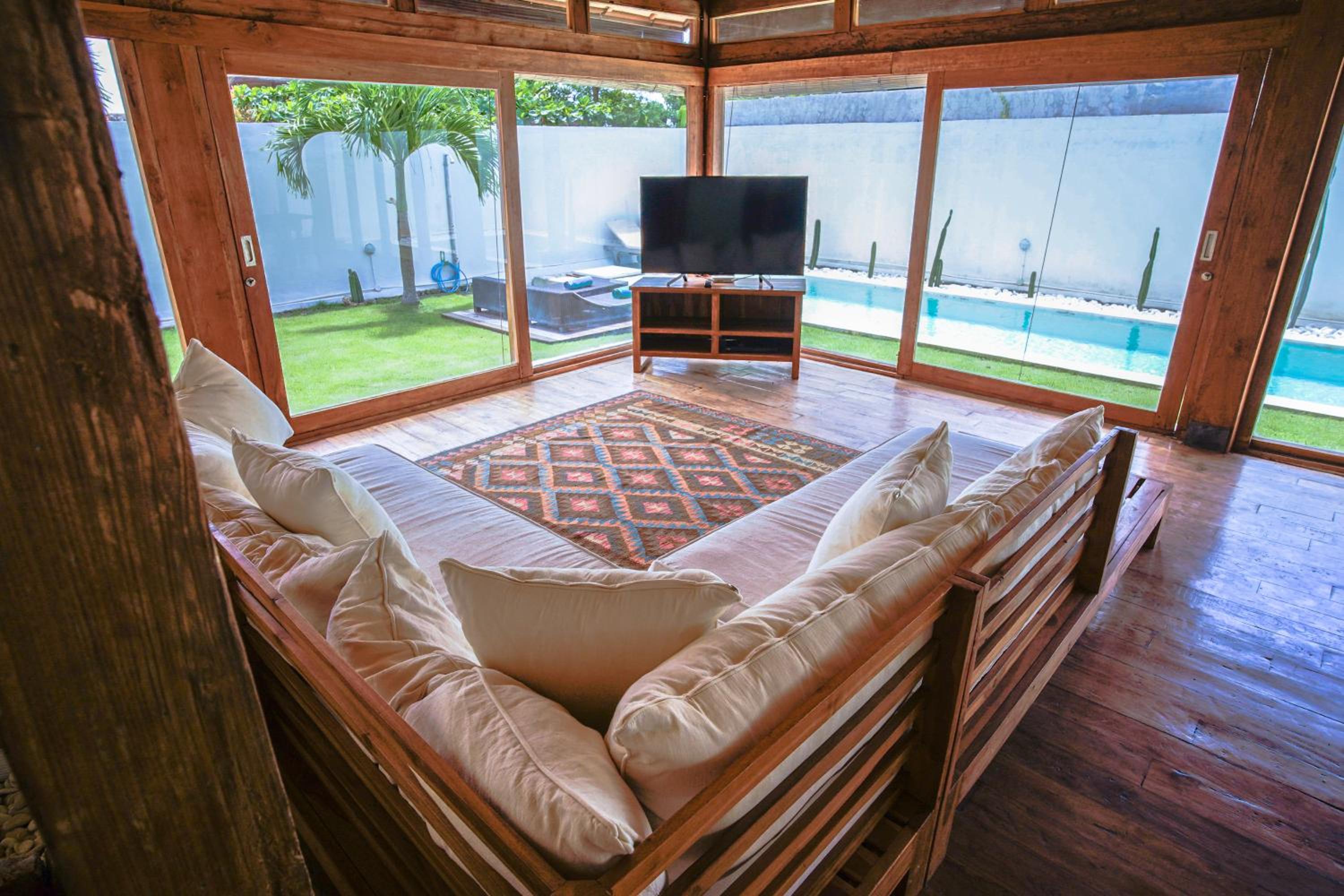 Three-Bedroom Villa - Photo 14