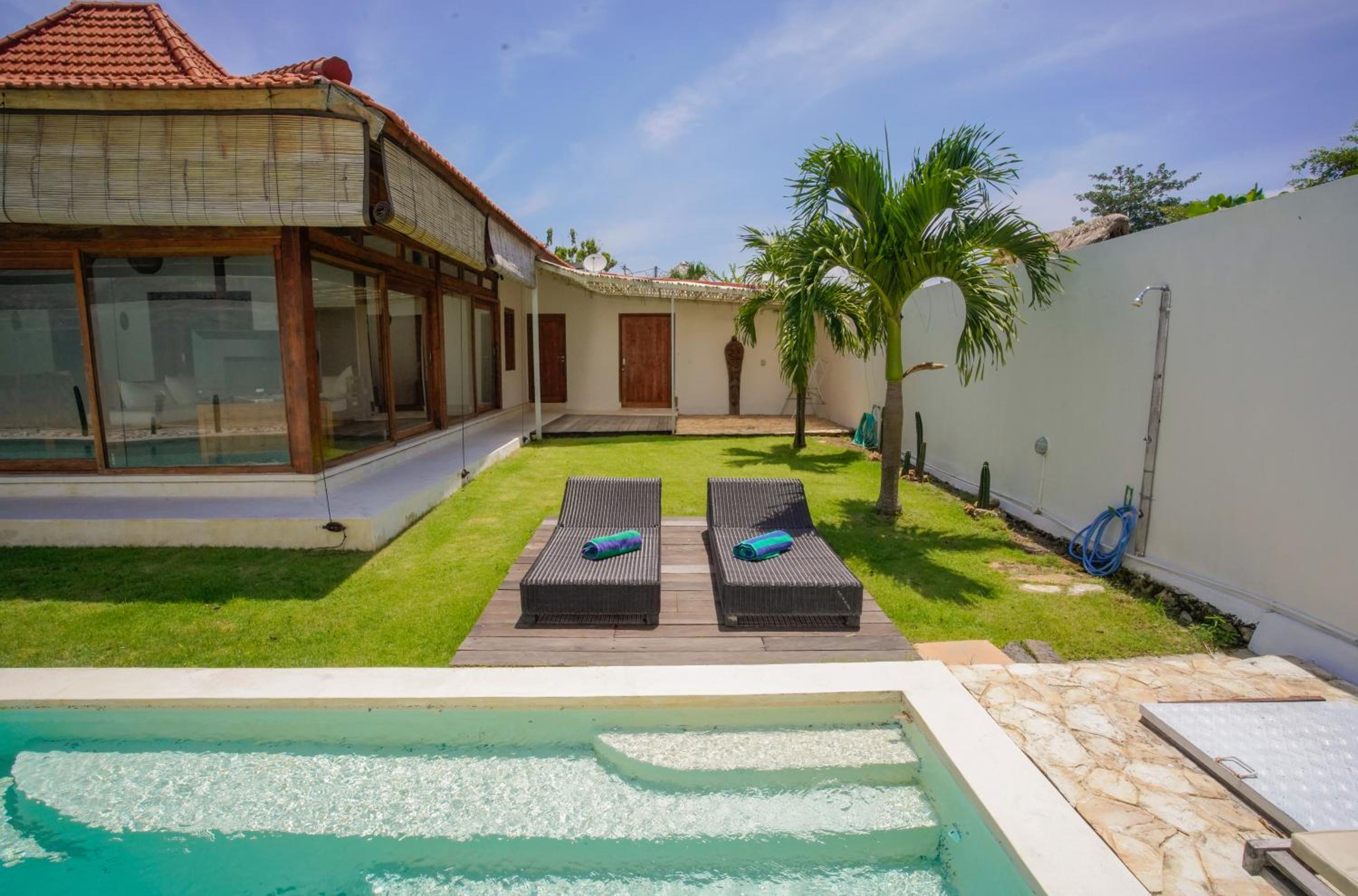Three-Bedroom Villa - Photo 13