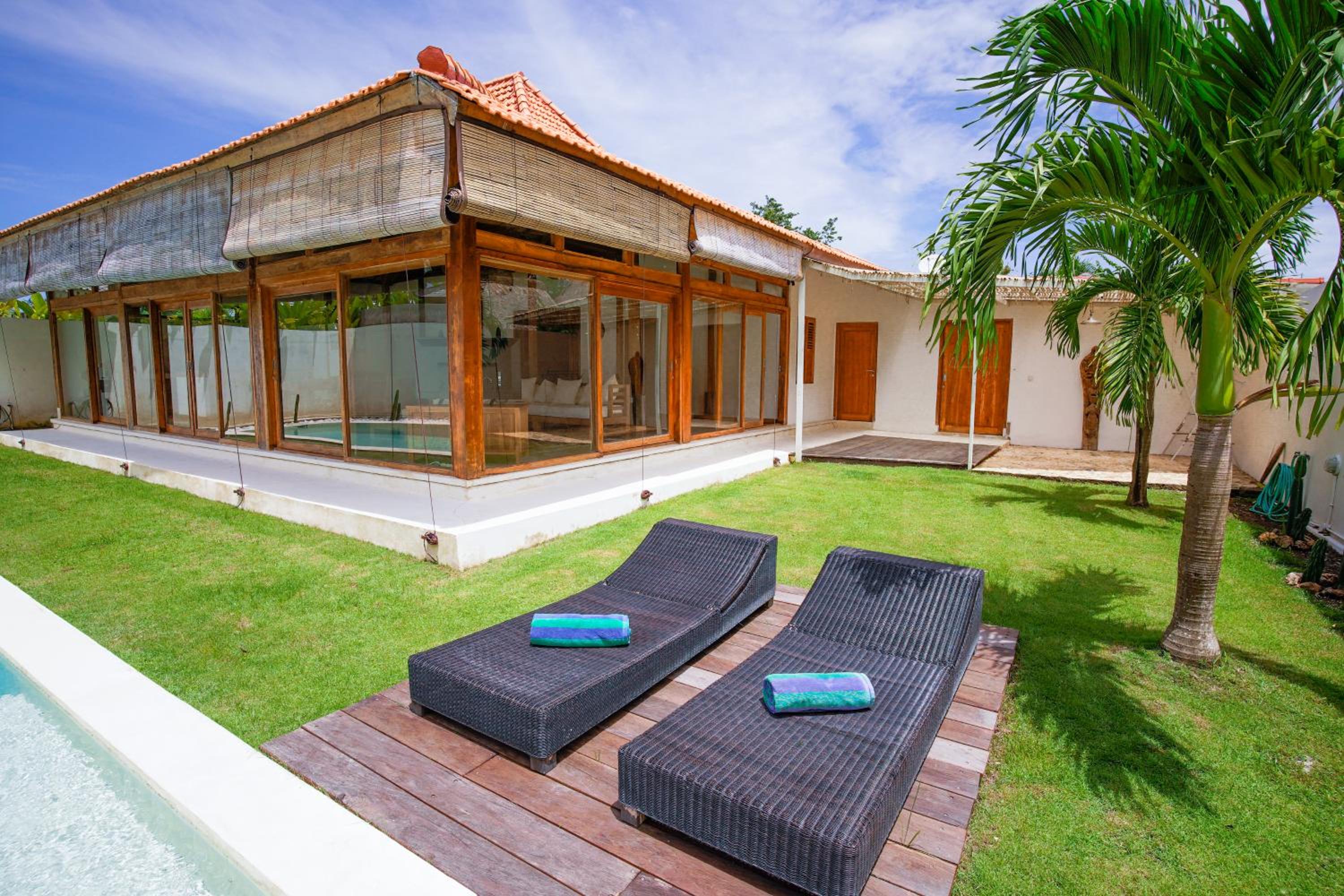 Three-Bedroom Villa - Photo 4