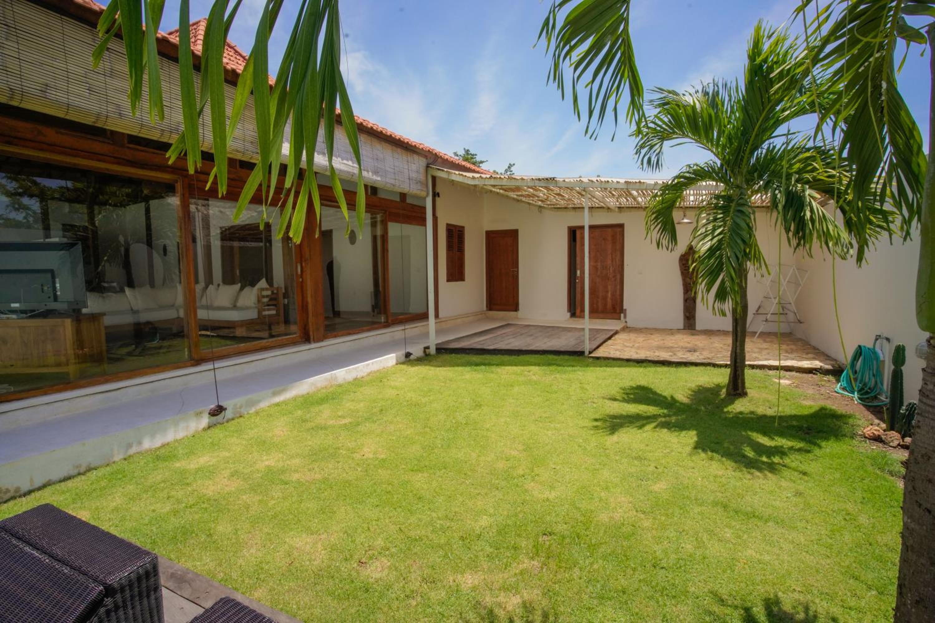 Three-Bedroom Villa - Photo 35