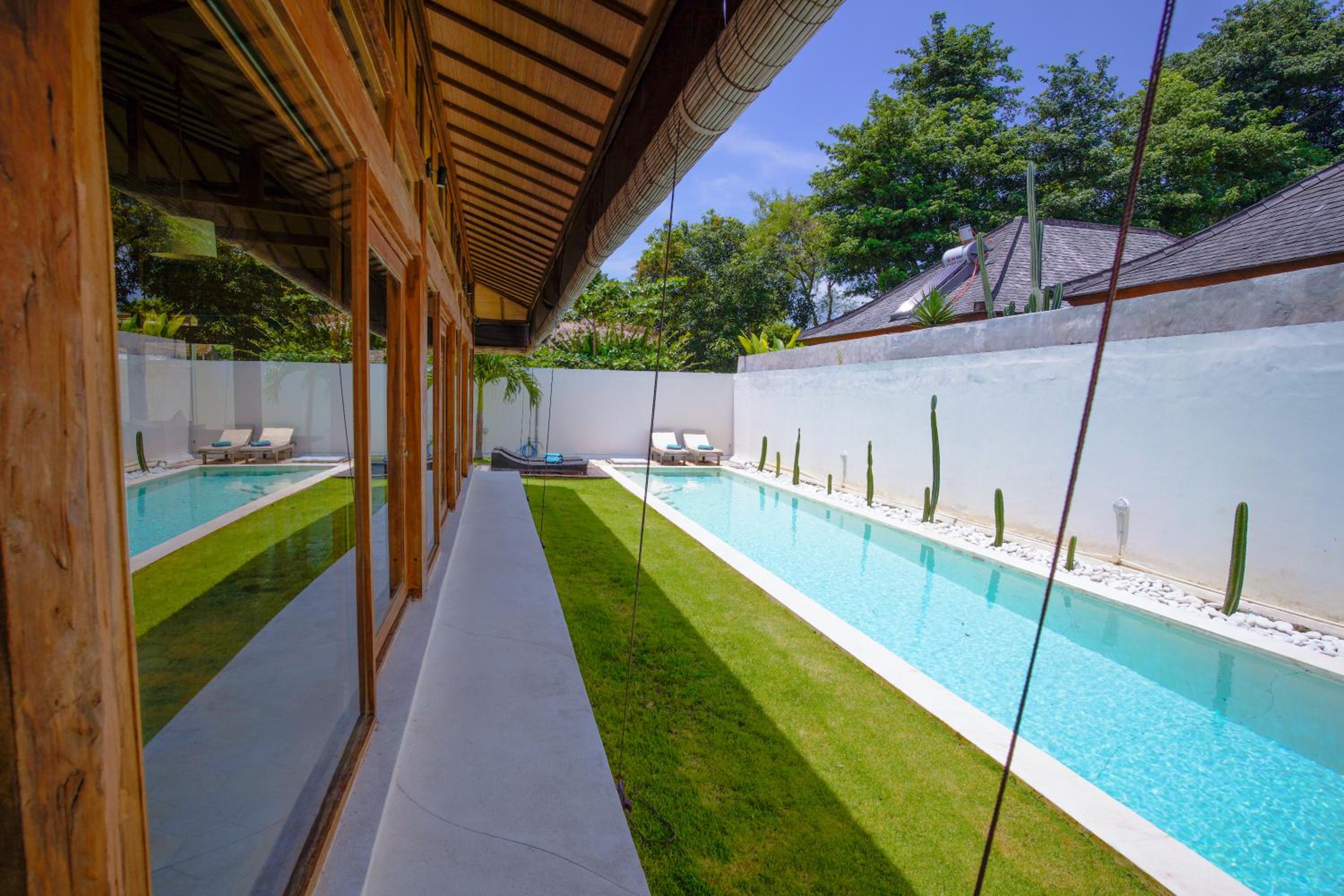 Three-Bedroom Villa - Photo 40