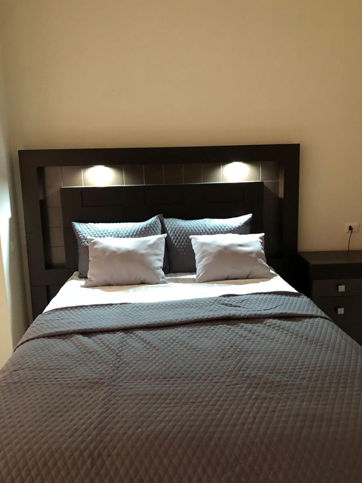 Deluxe Double Room with Balcony photo 2
