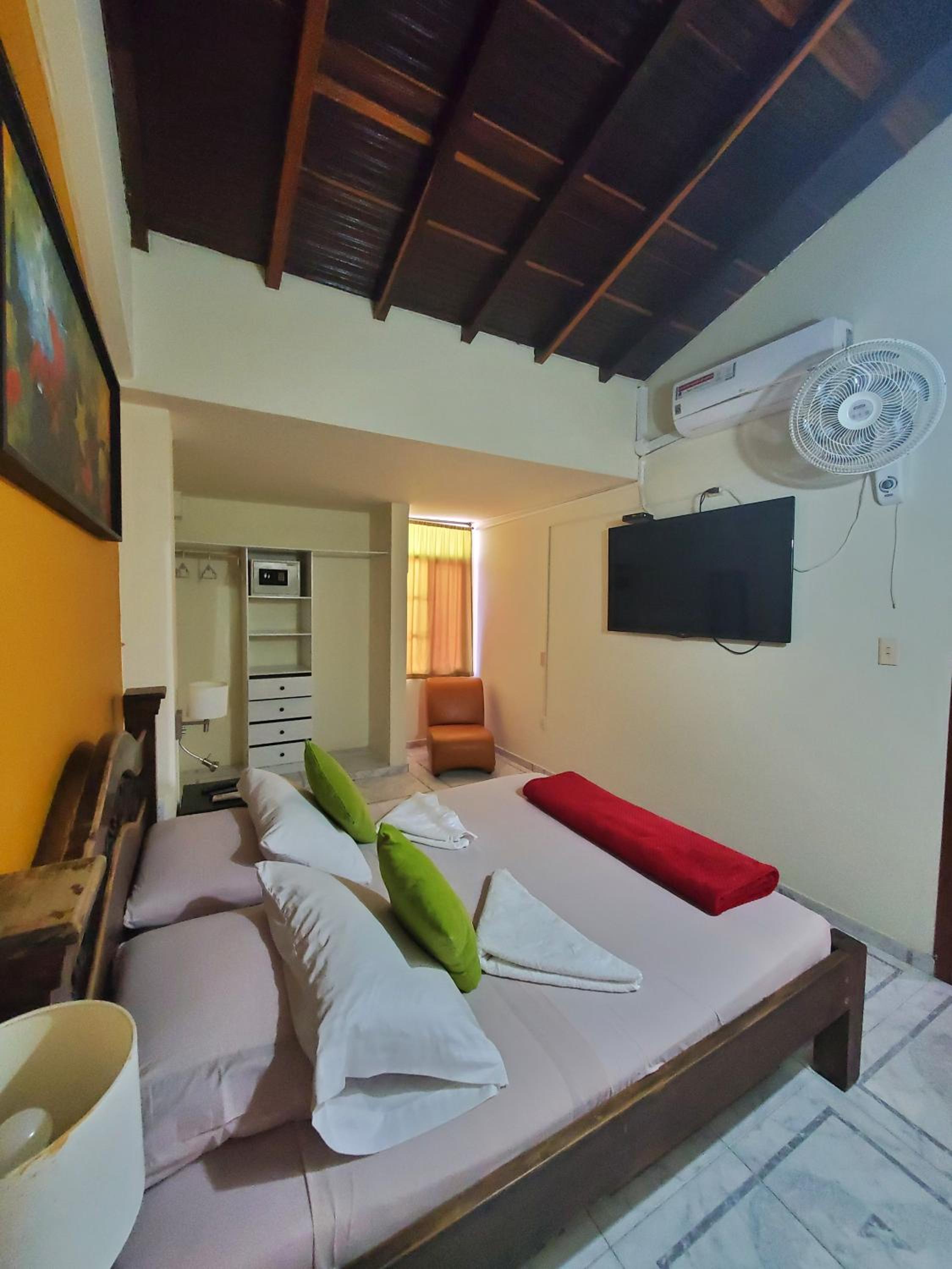 Deluxe Double Room photo 3