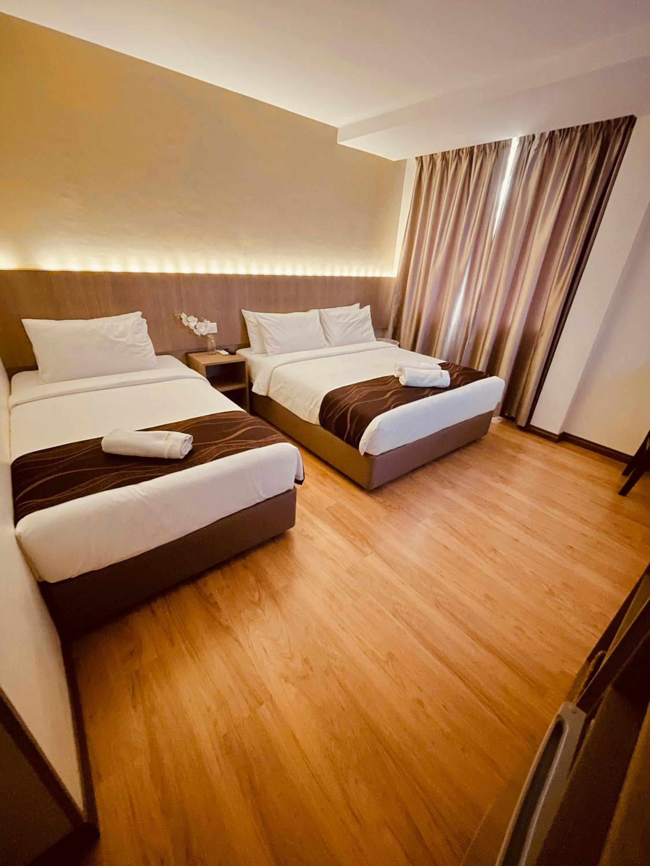 Deluxe Family Room - Photo 7