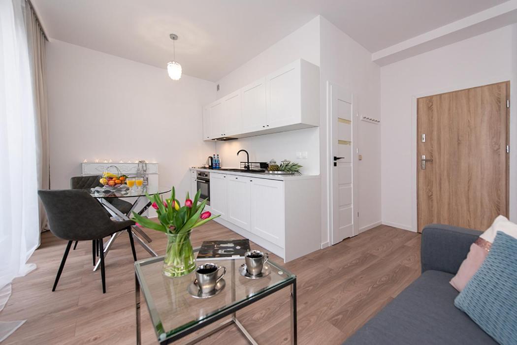 One-Bedroom Apartment - Photo 12