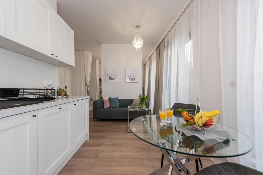 One-Bedroom Apartment - Photo 32