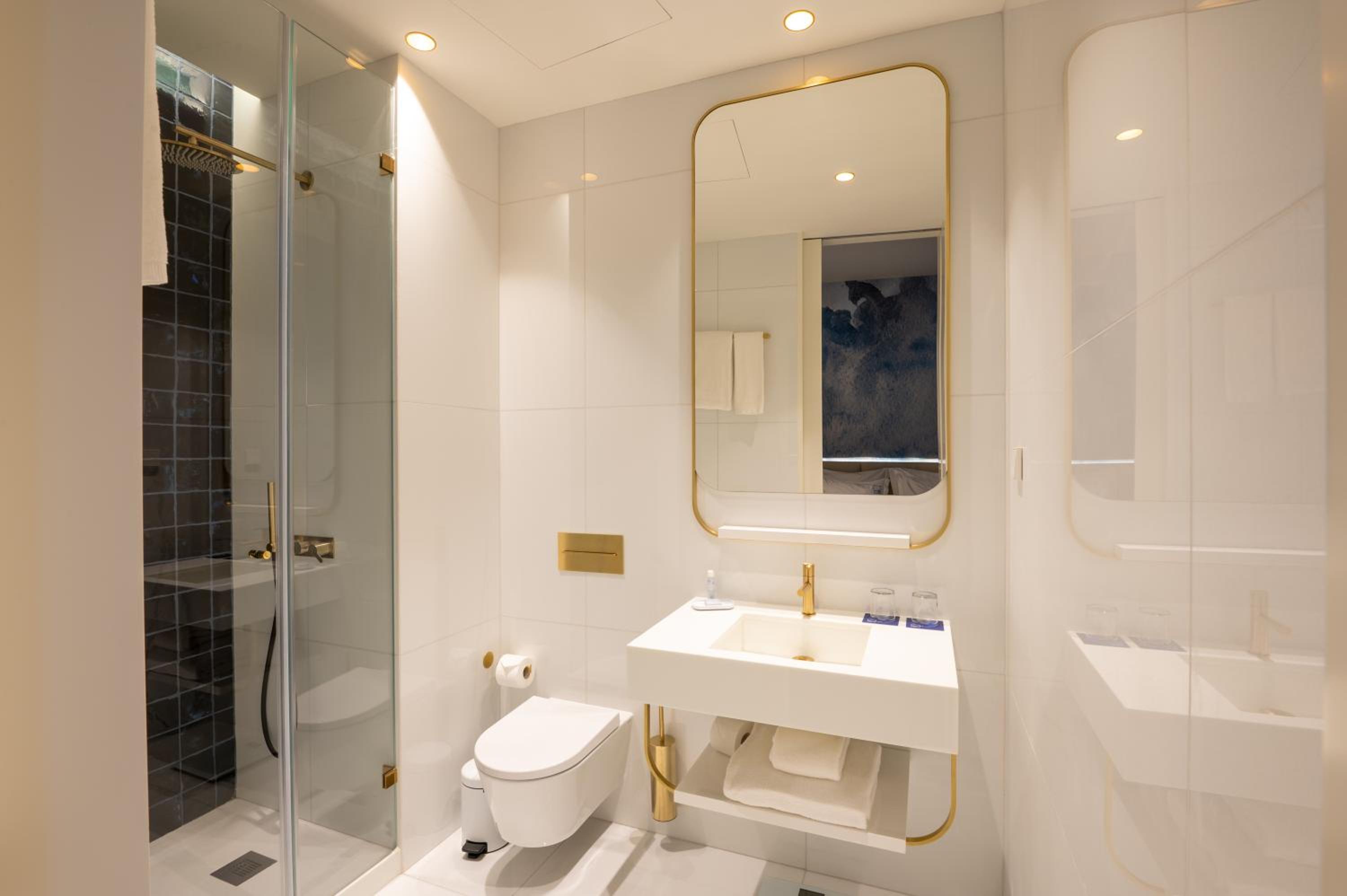 Classic Double or Twin Room with Interior View - Photo 6