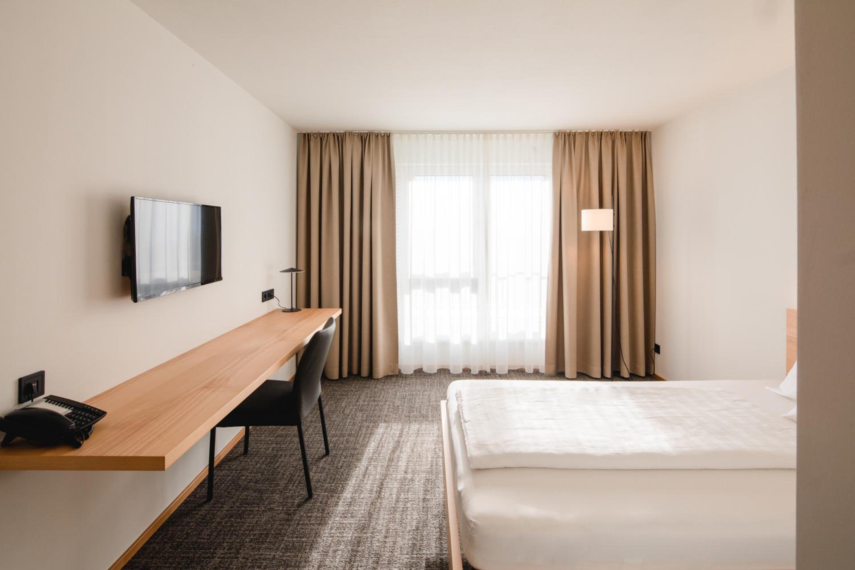 Single Room photo 2