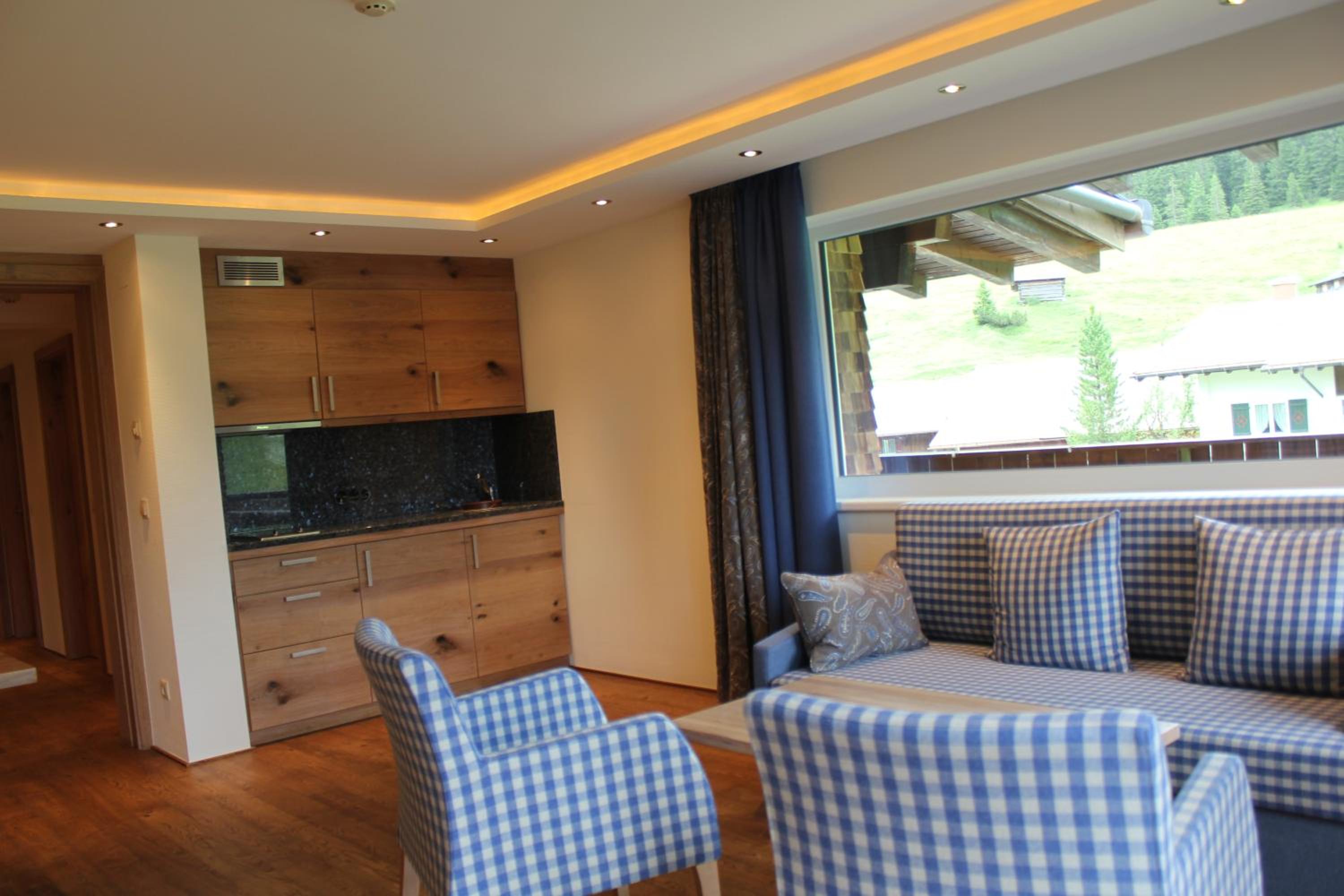 Two-Bedroom Apartment with Balcony photo 1