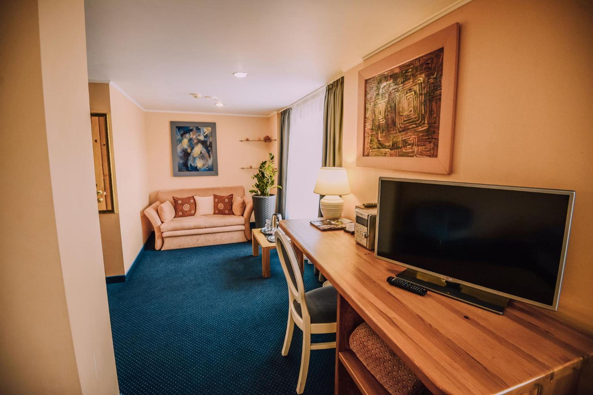 Junior Suite - Photo 9
