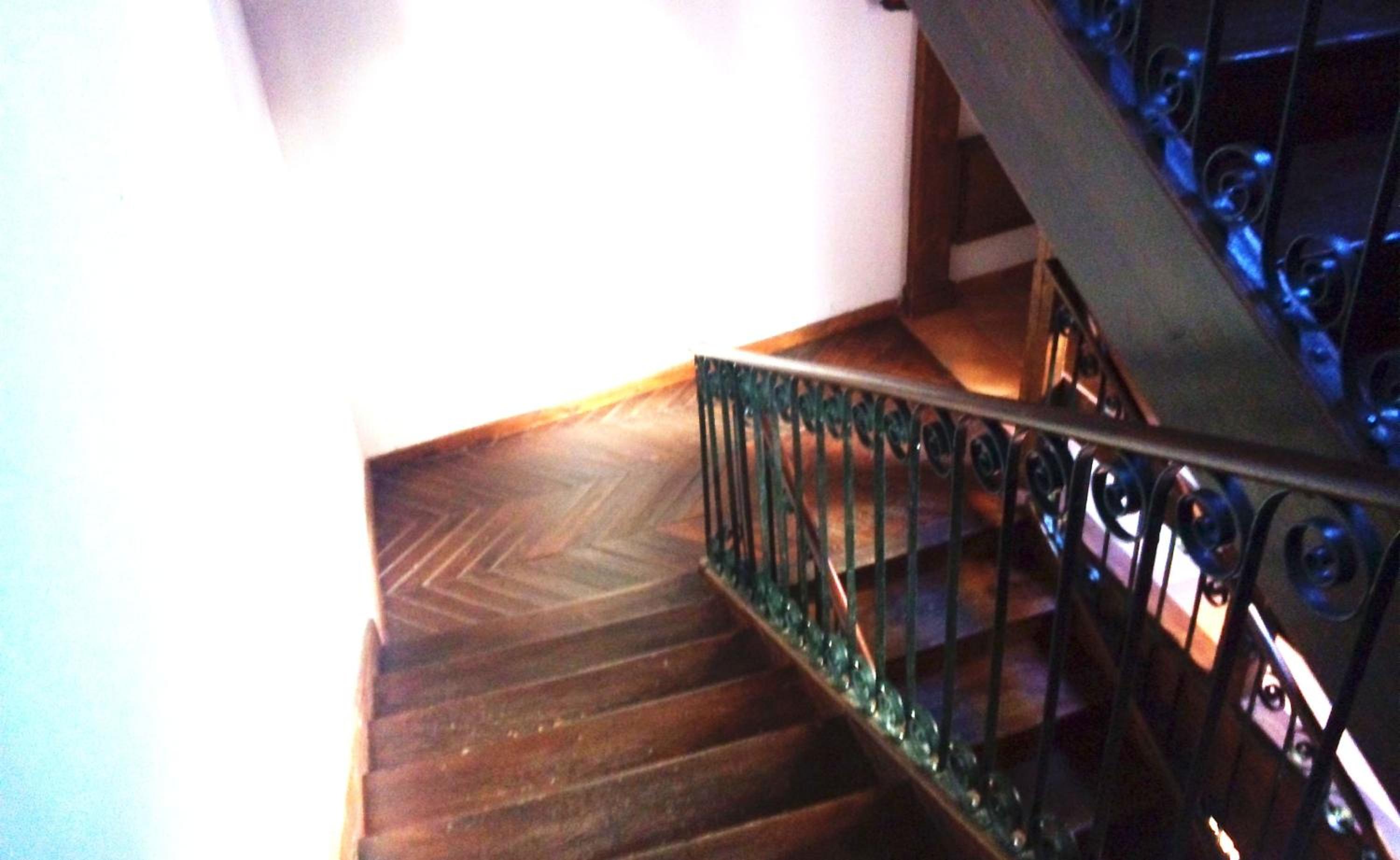 Apartment with Terrace - Photo 23