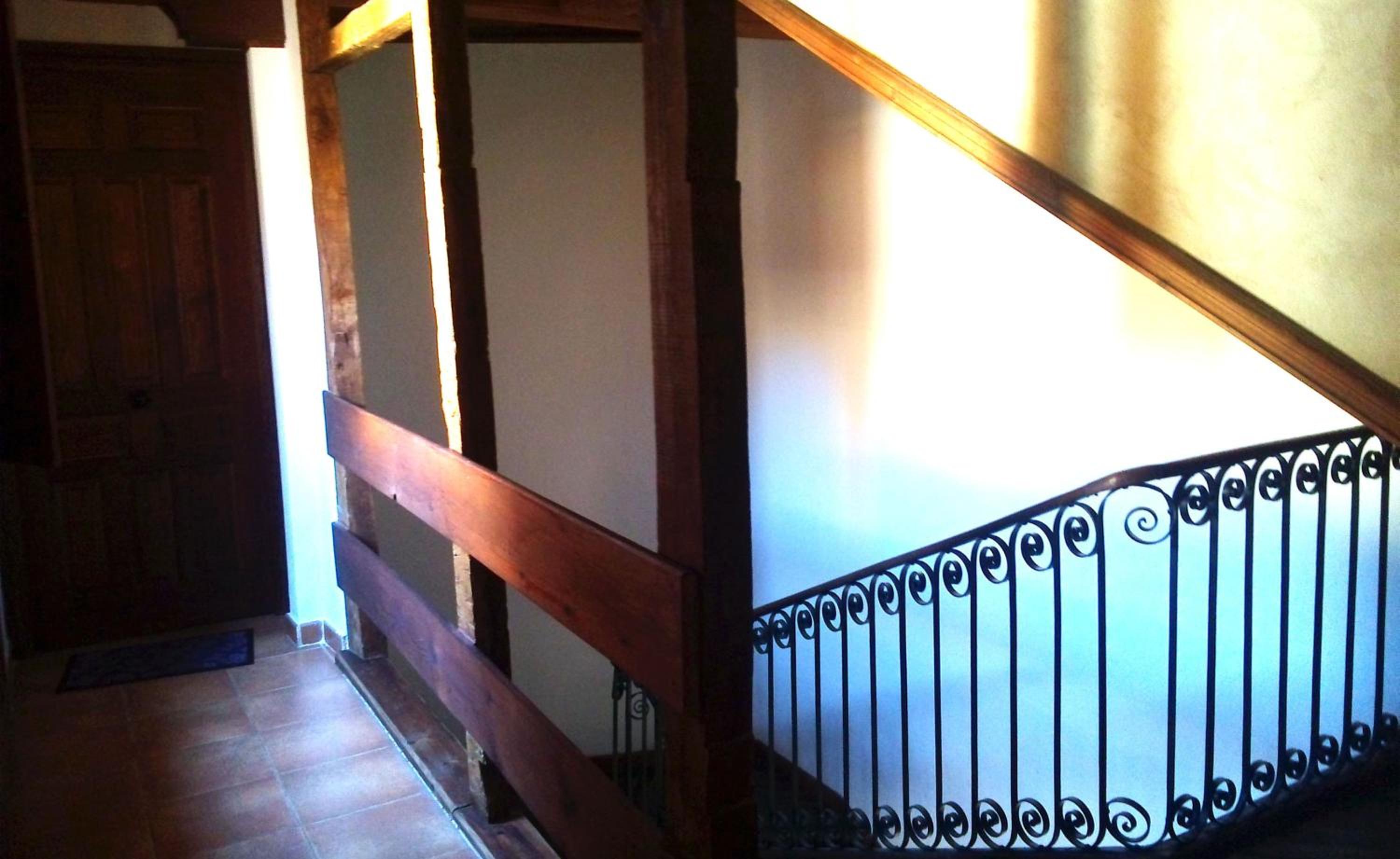 Apartment with Terrace - Photo 22