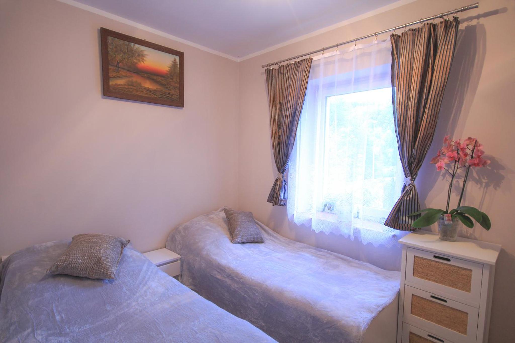 Double Room with Private Bathroom - Photo 1