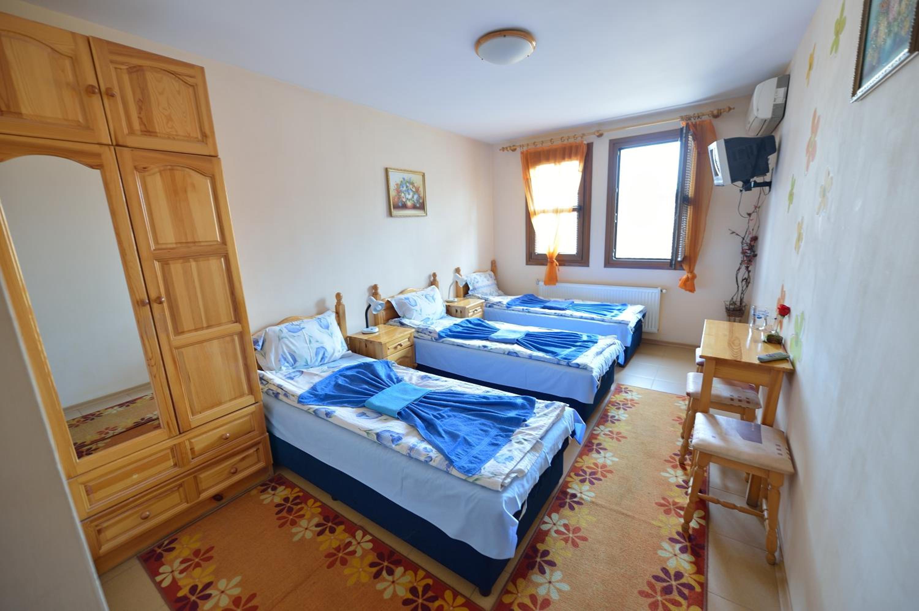 Triple Room photo 1