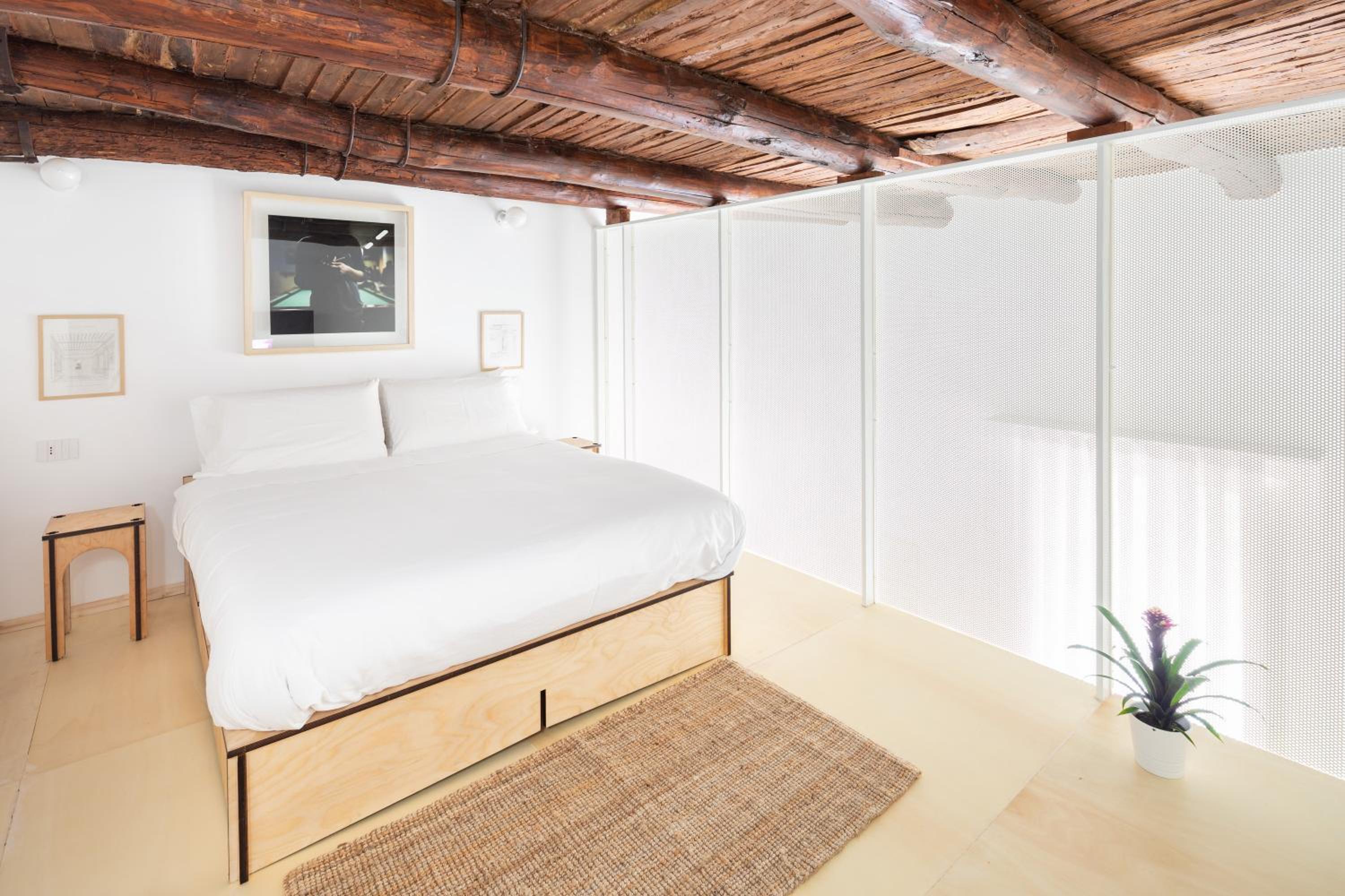Deluxe Double Room with Bath