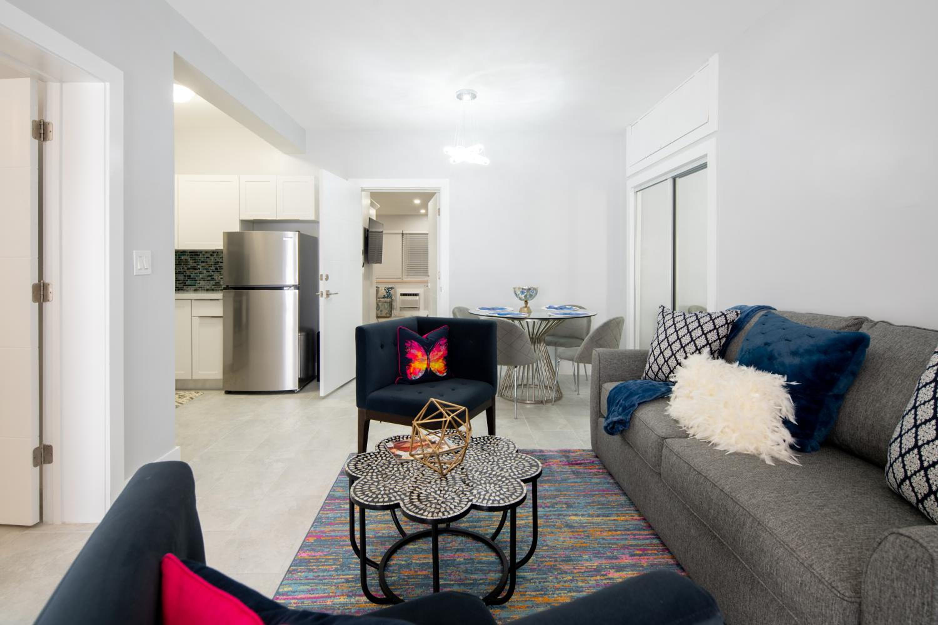Deluxe Queen Suite