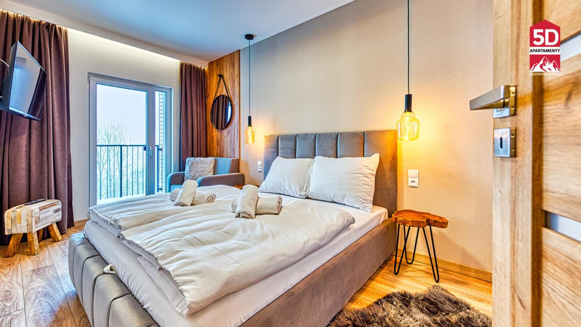 One-Bedroom Apartment - Photo 2