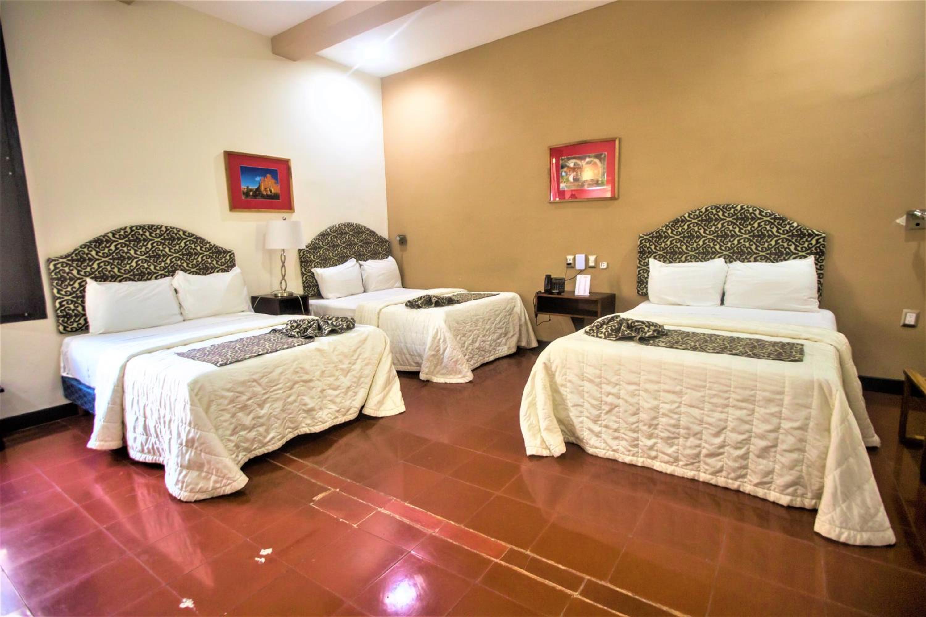 Triple Room photo 2