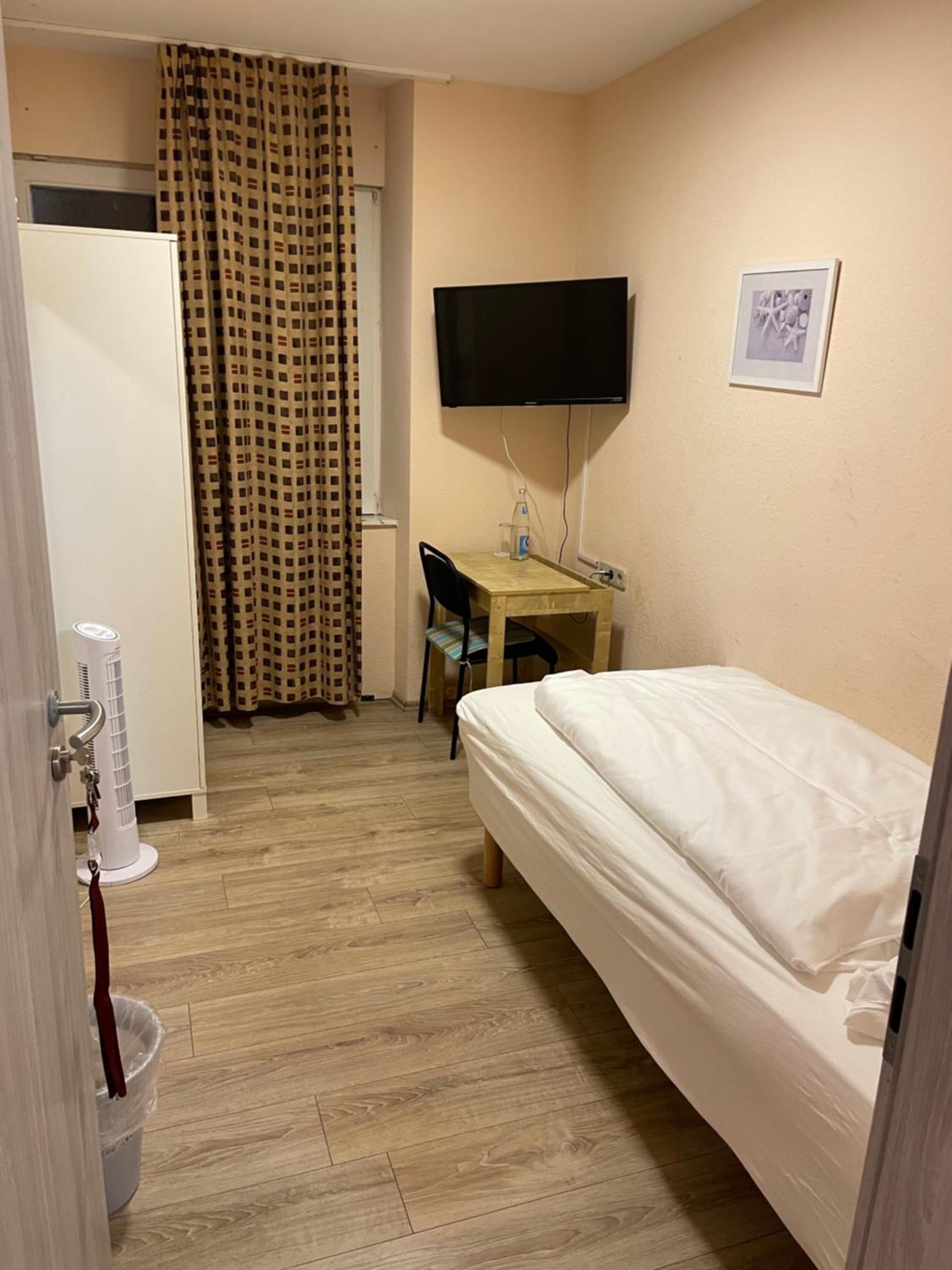 Single Room photo 1