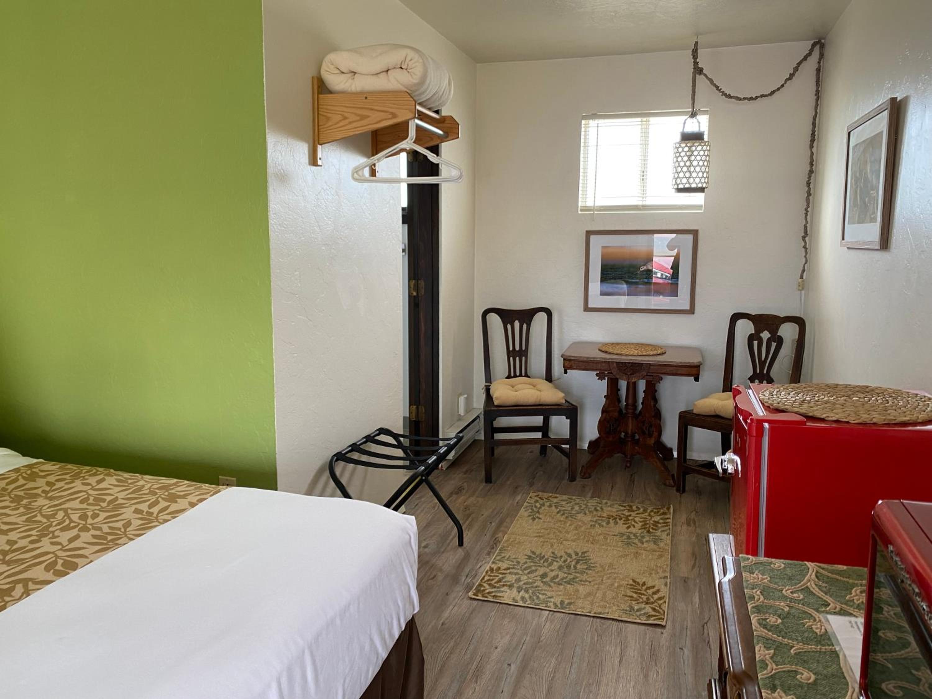 Queen Room photo 3