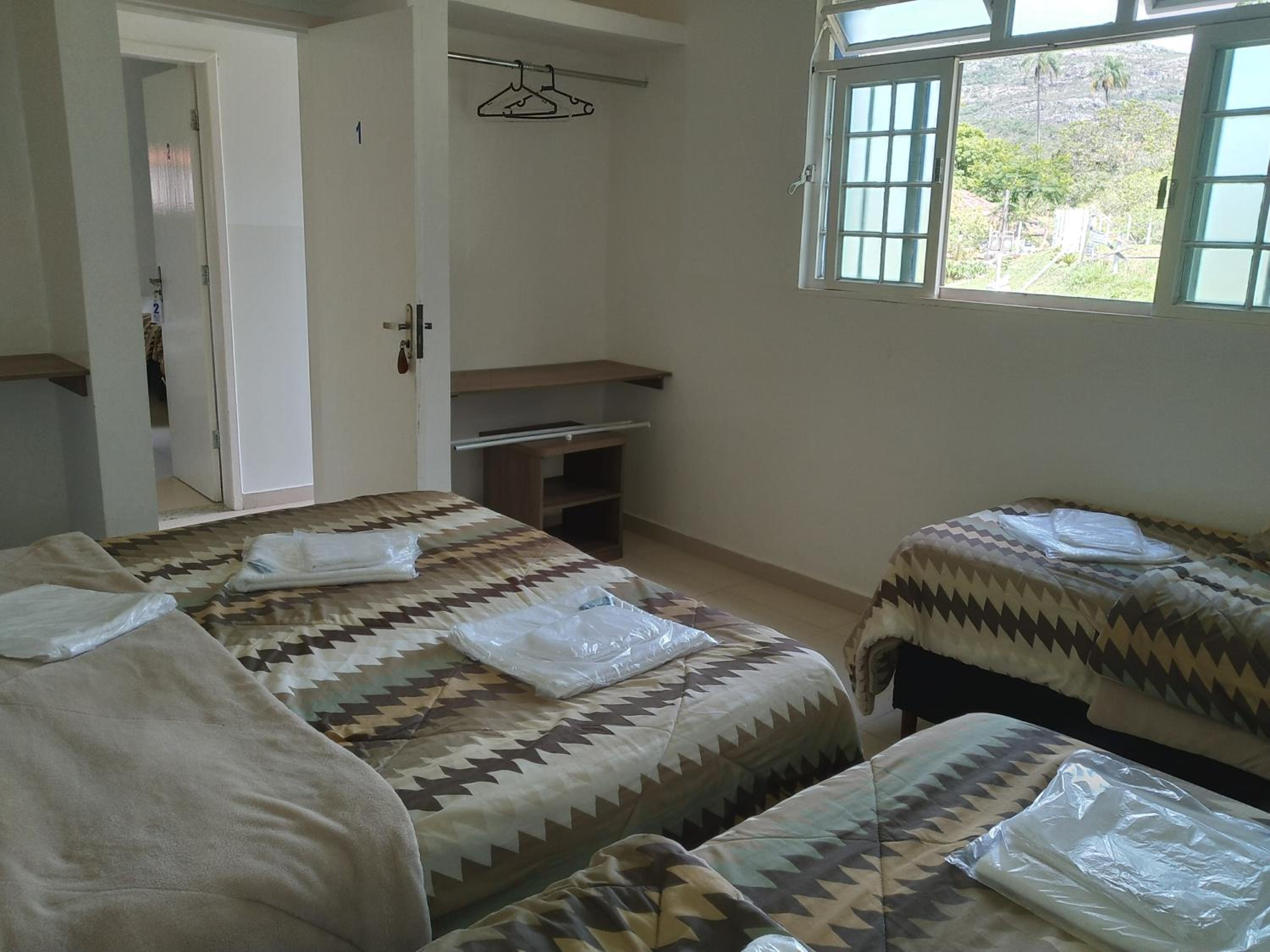 Family Room - Photo 2