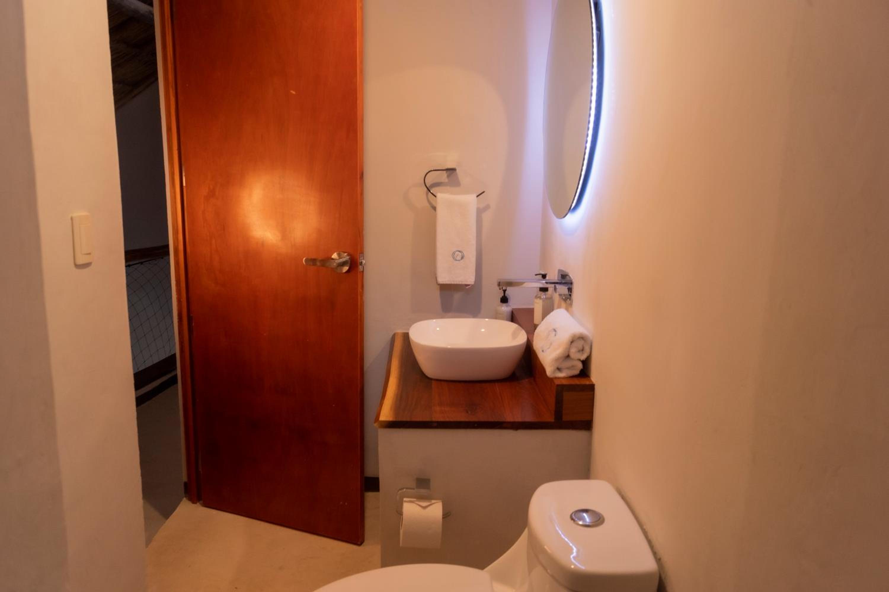 One-Bedroom Cottage - Photo 11