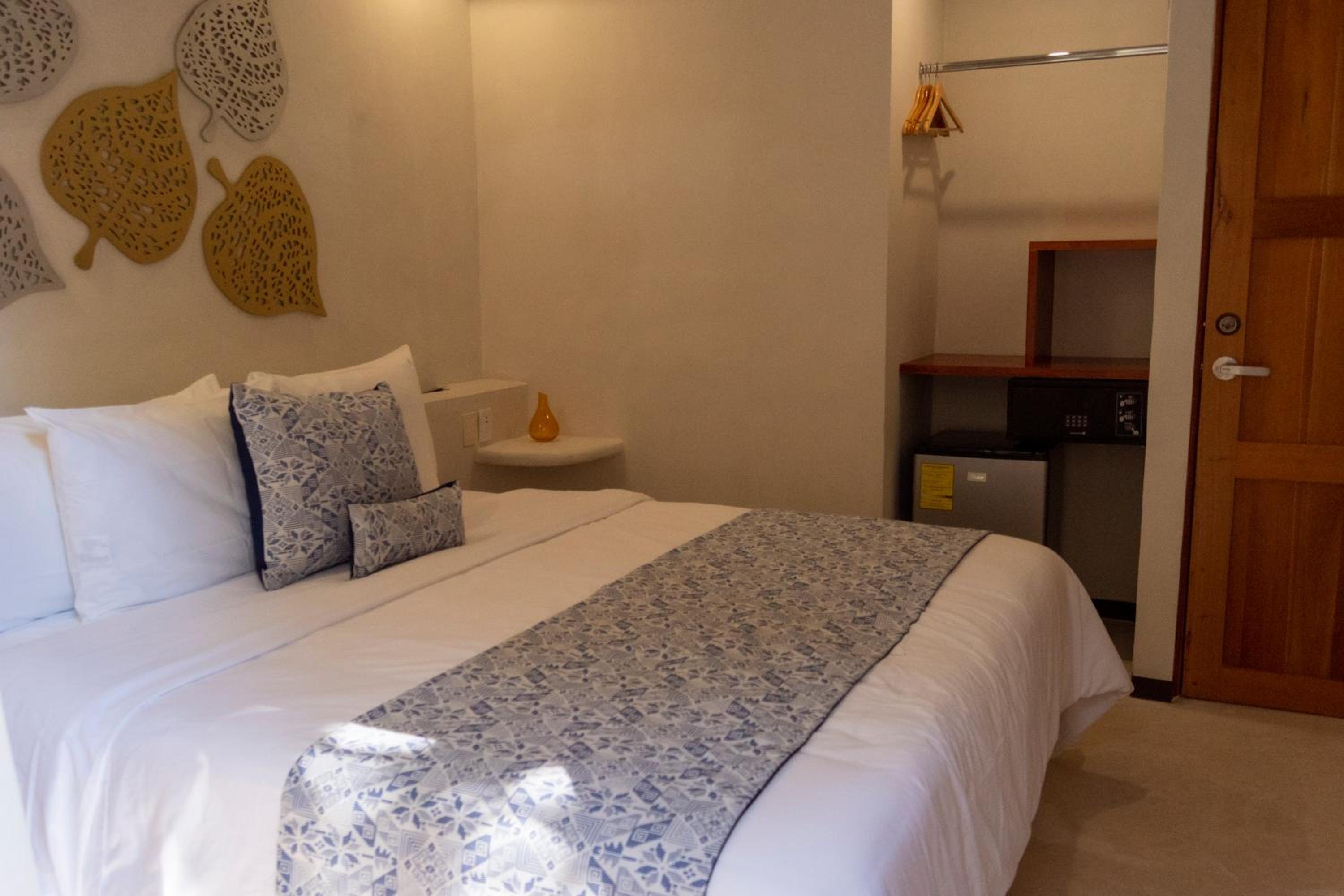 Two-Bedroom Suite - Photo 27
