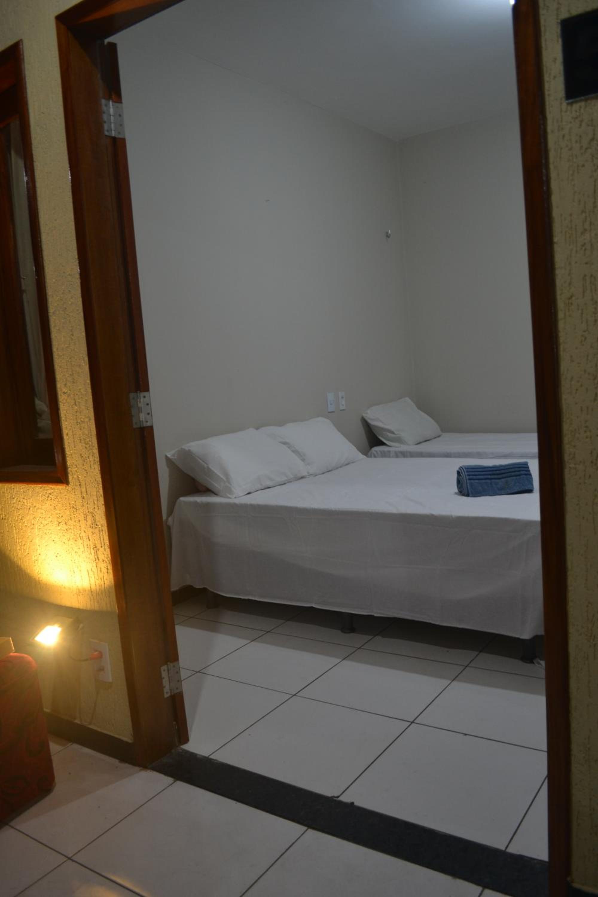Seven-Bedroom House photo 1