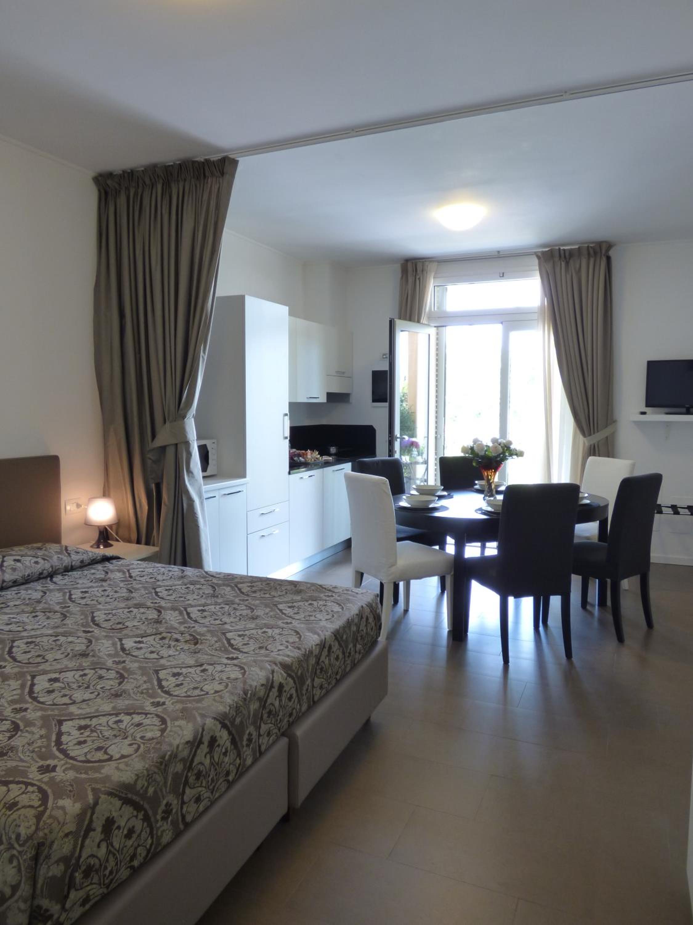 Two-Bedroom Apartment (4 Adults) photo 1