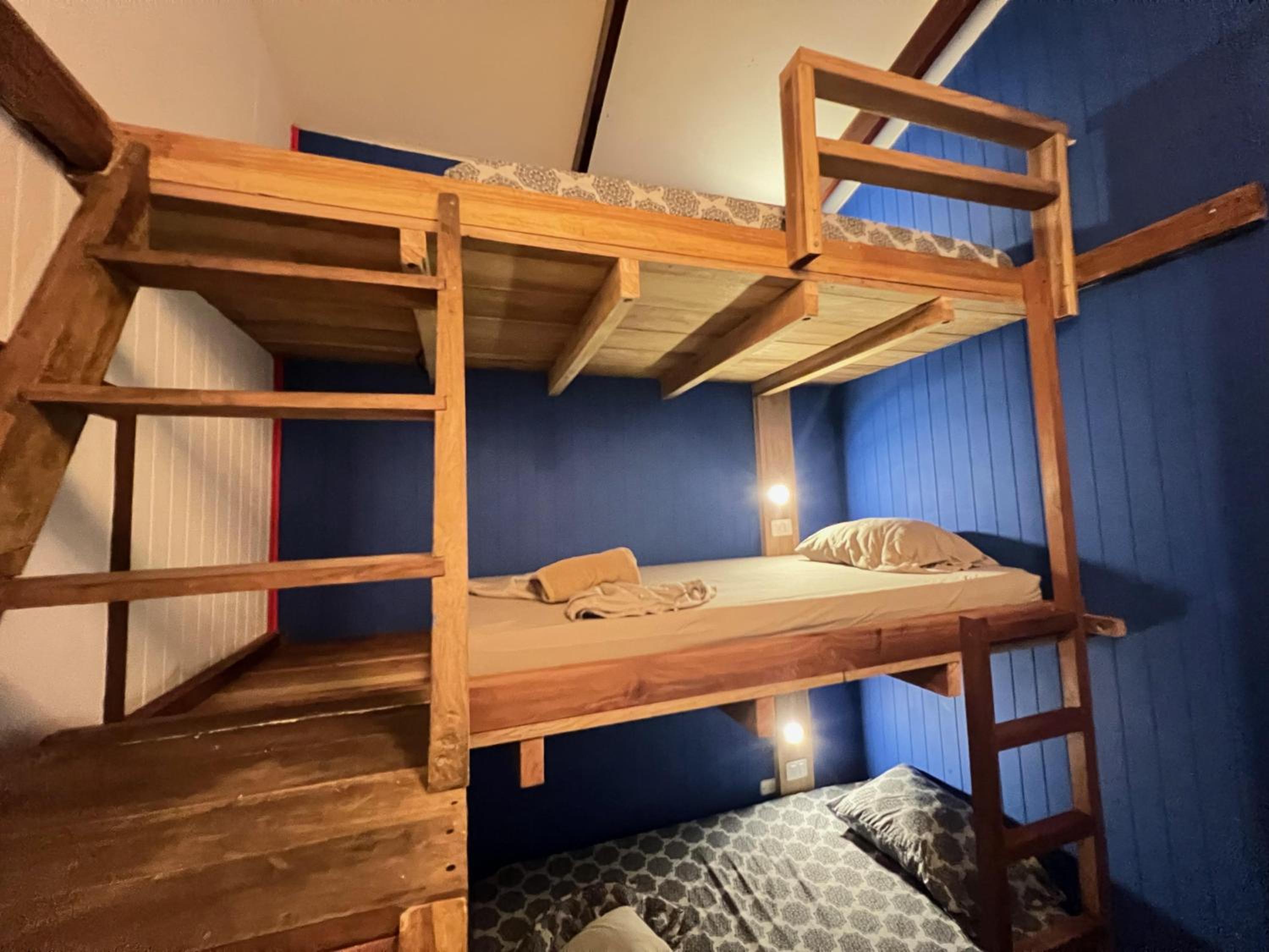 Triple Room with Shared Bathroom photo 2