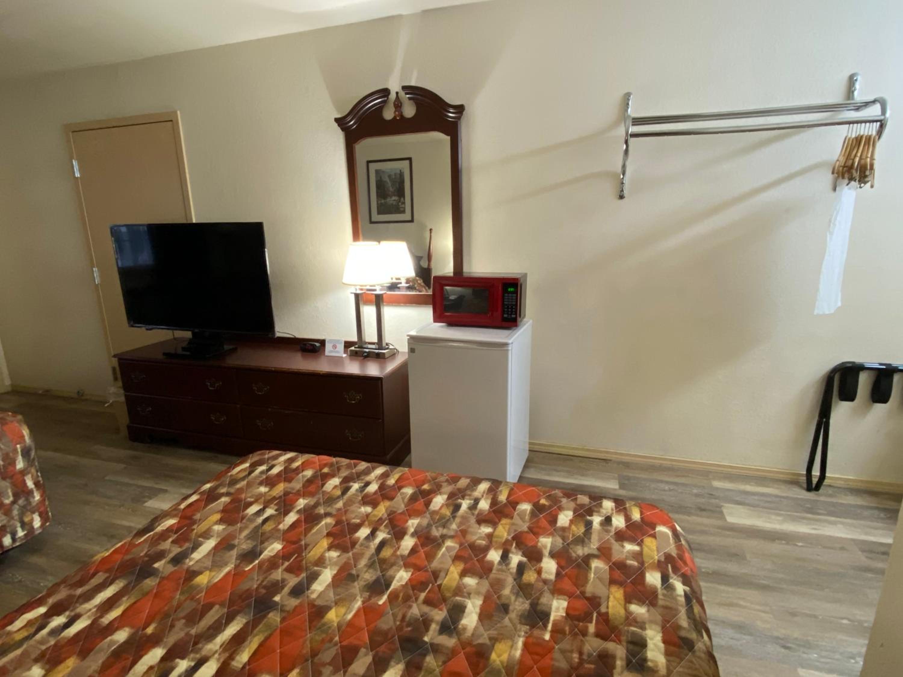 Single Room - Disability Access photo 2