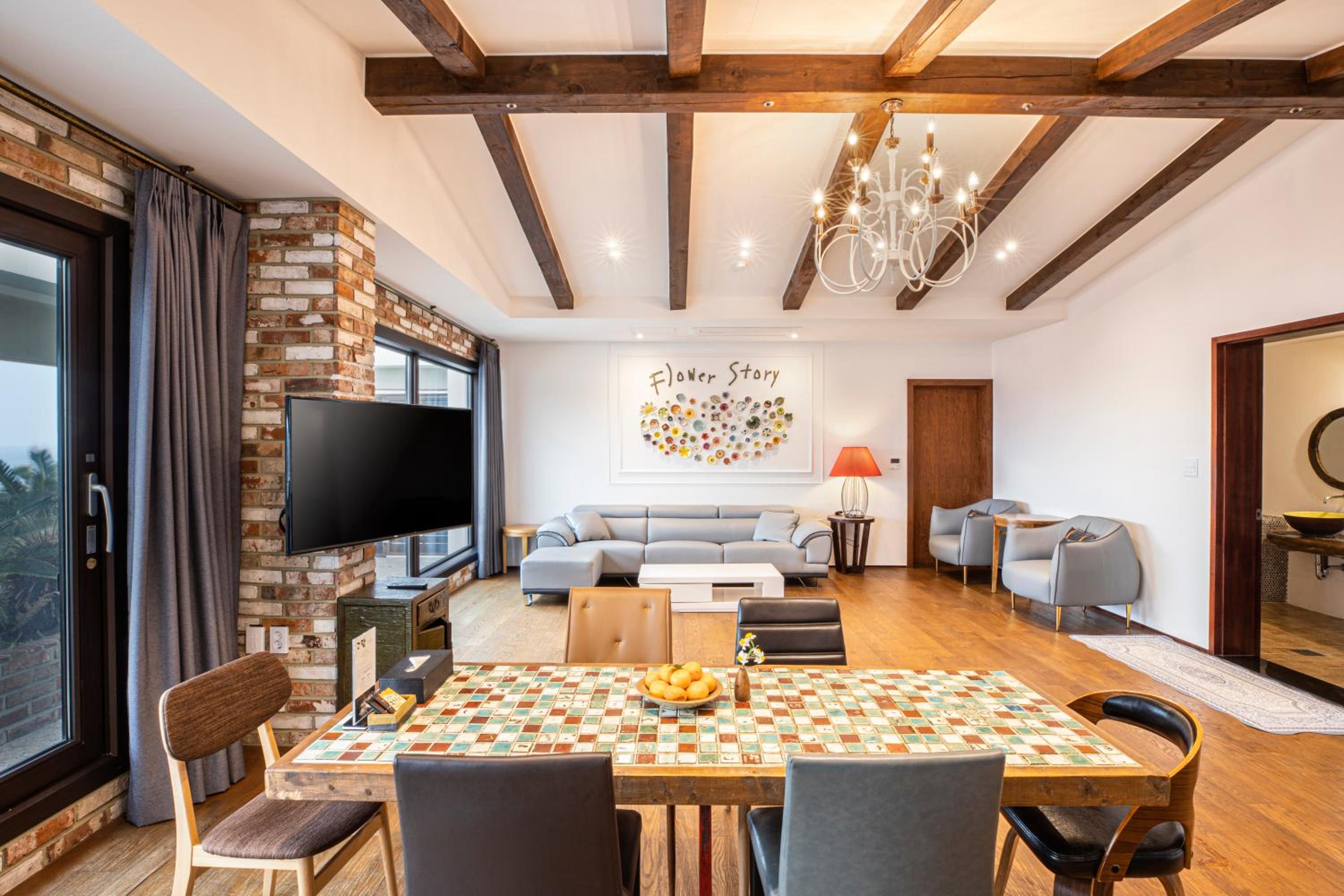 Roof Top Suite