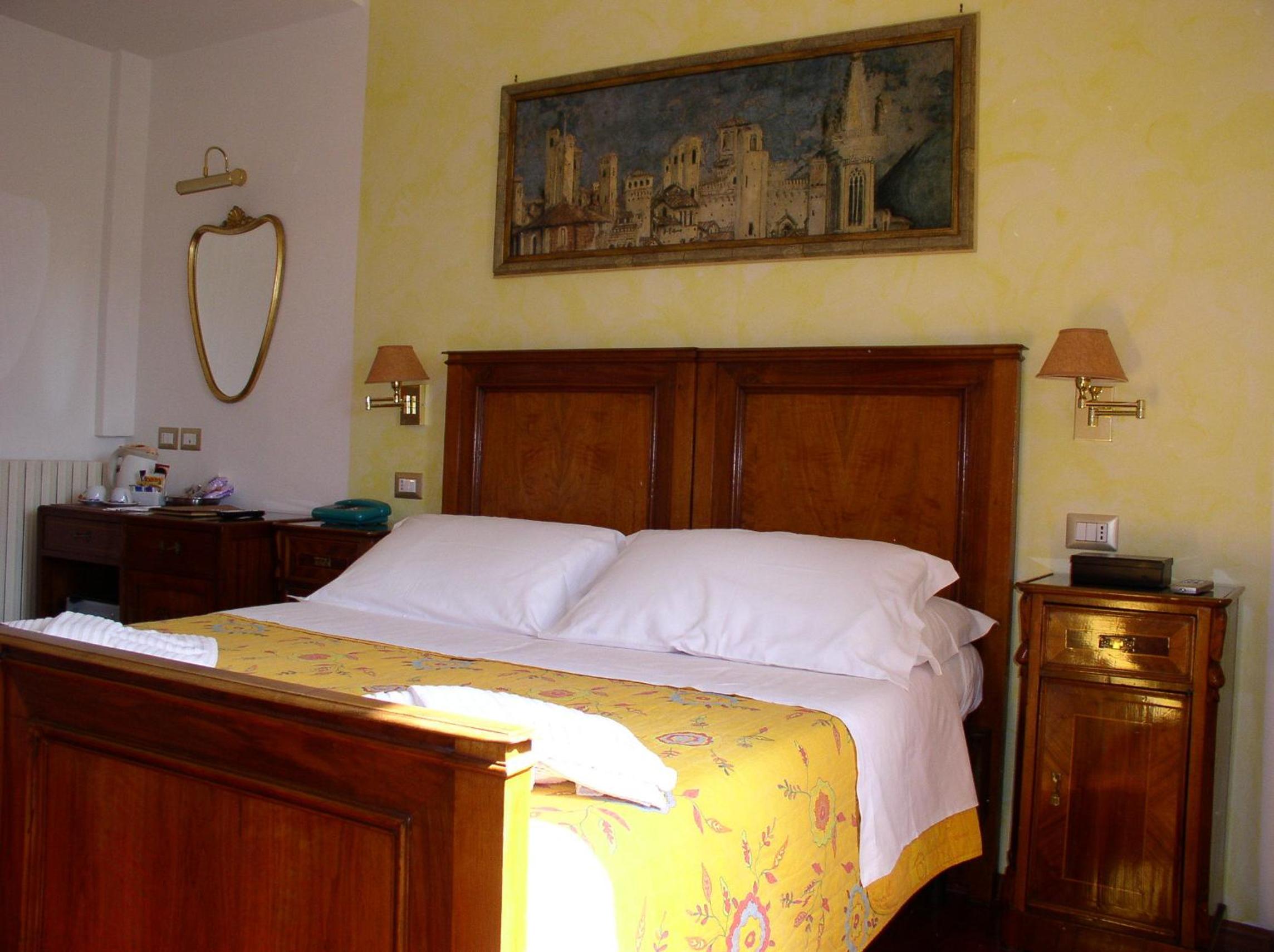 Superior Double or Twin Room photo 3