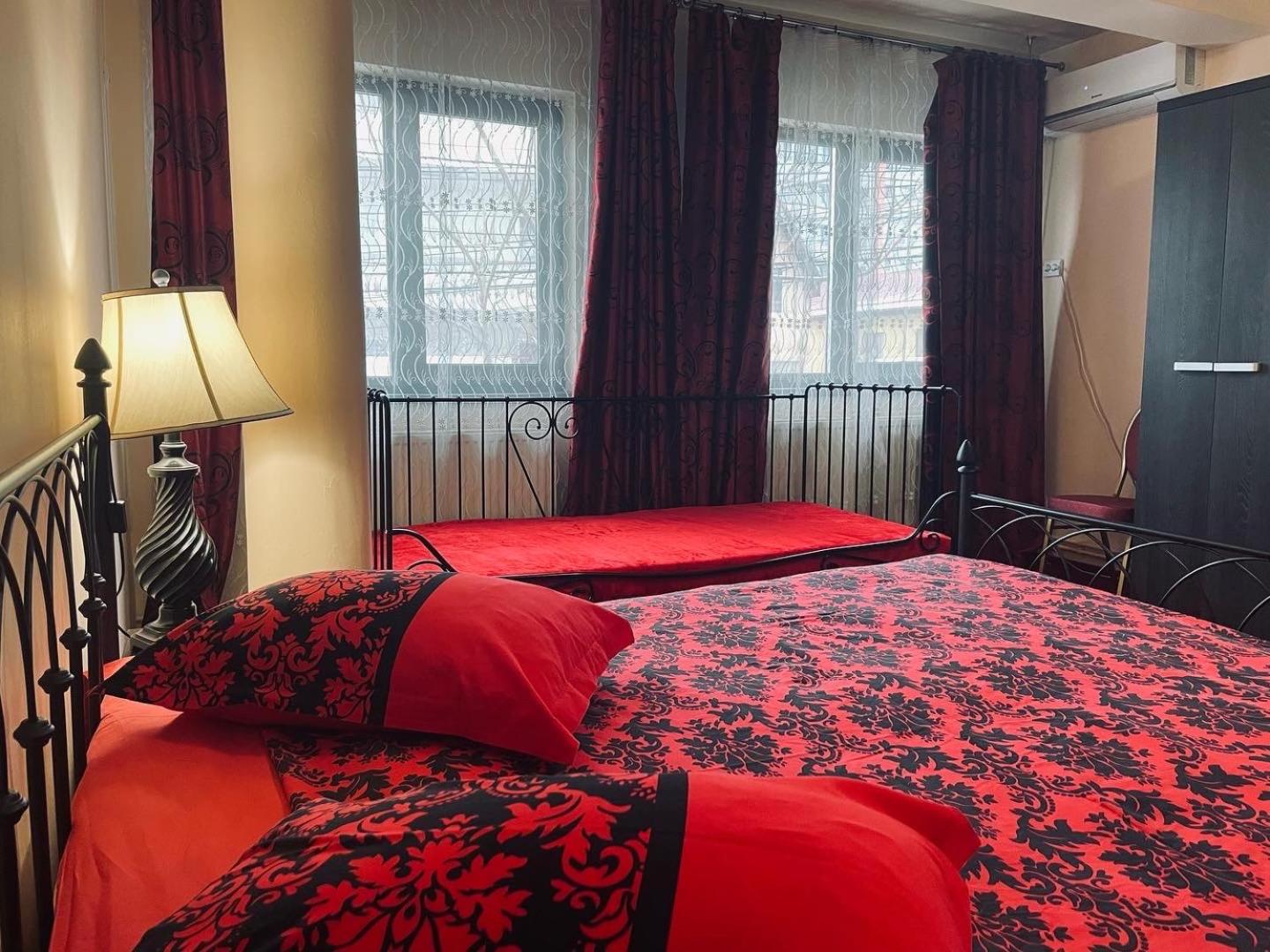 Standard King Room - Photo 6
