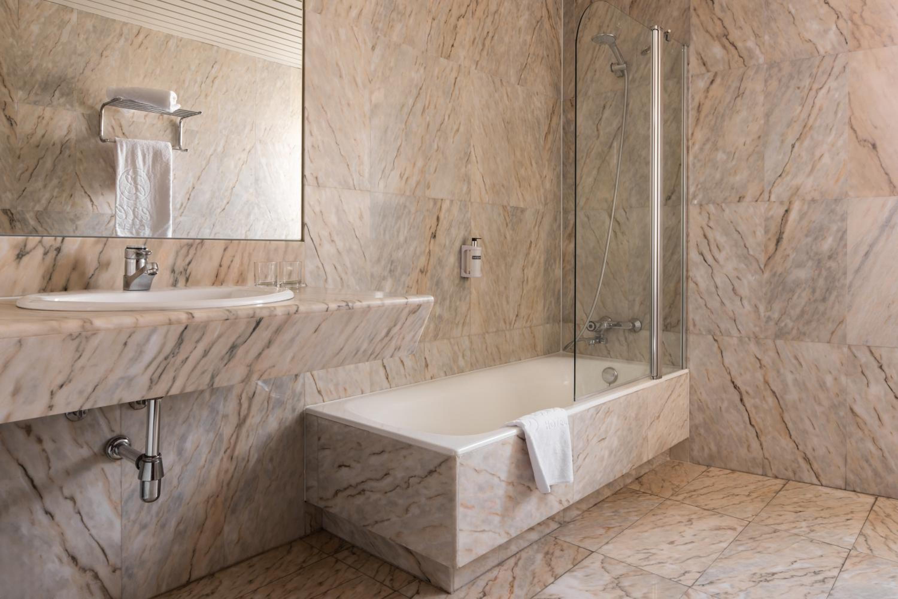 Superior Double Room - Photo 5