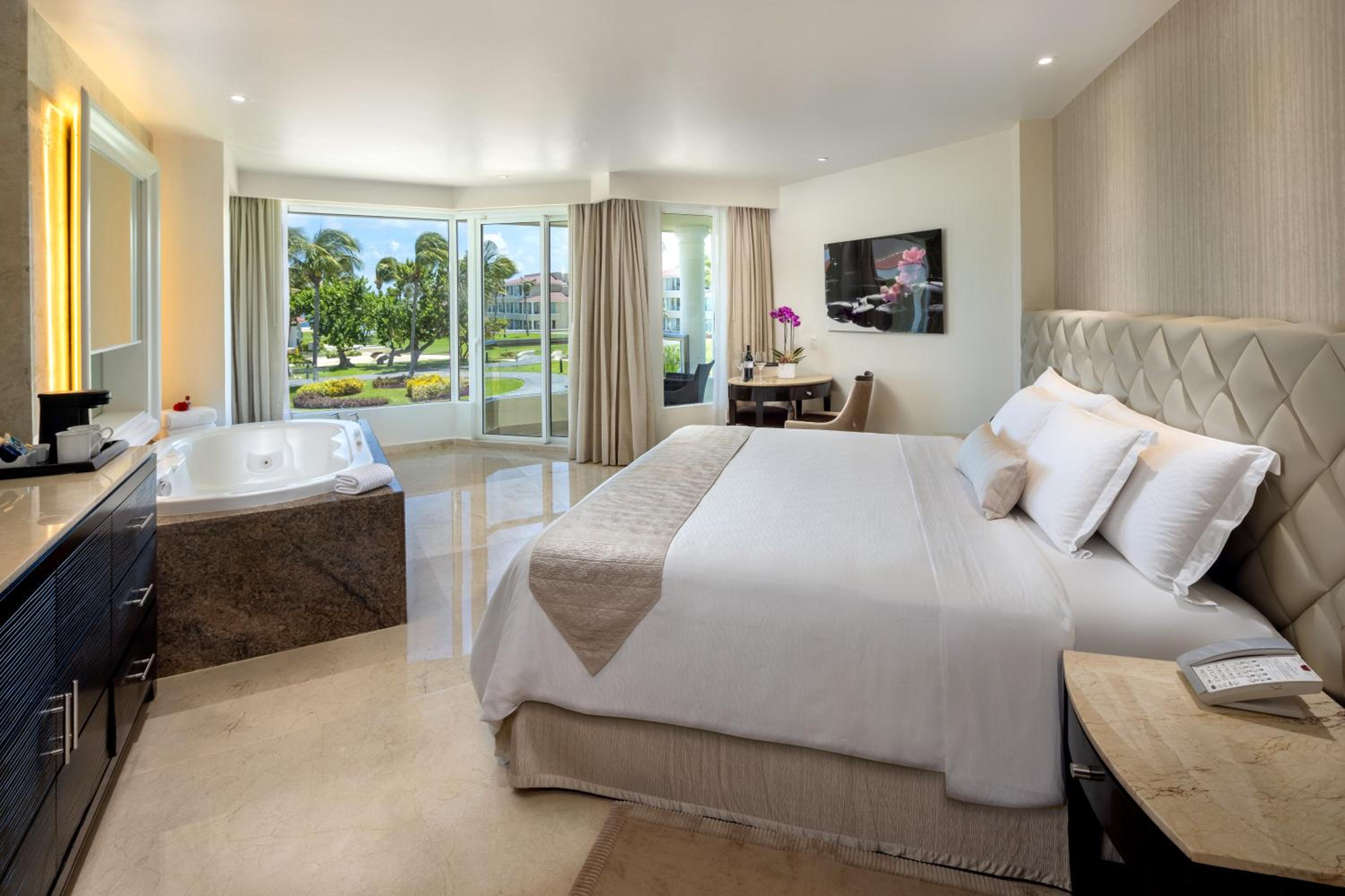 Superior Deluxe Garden View - Kids & Teens Free