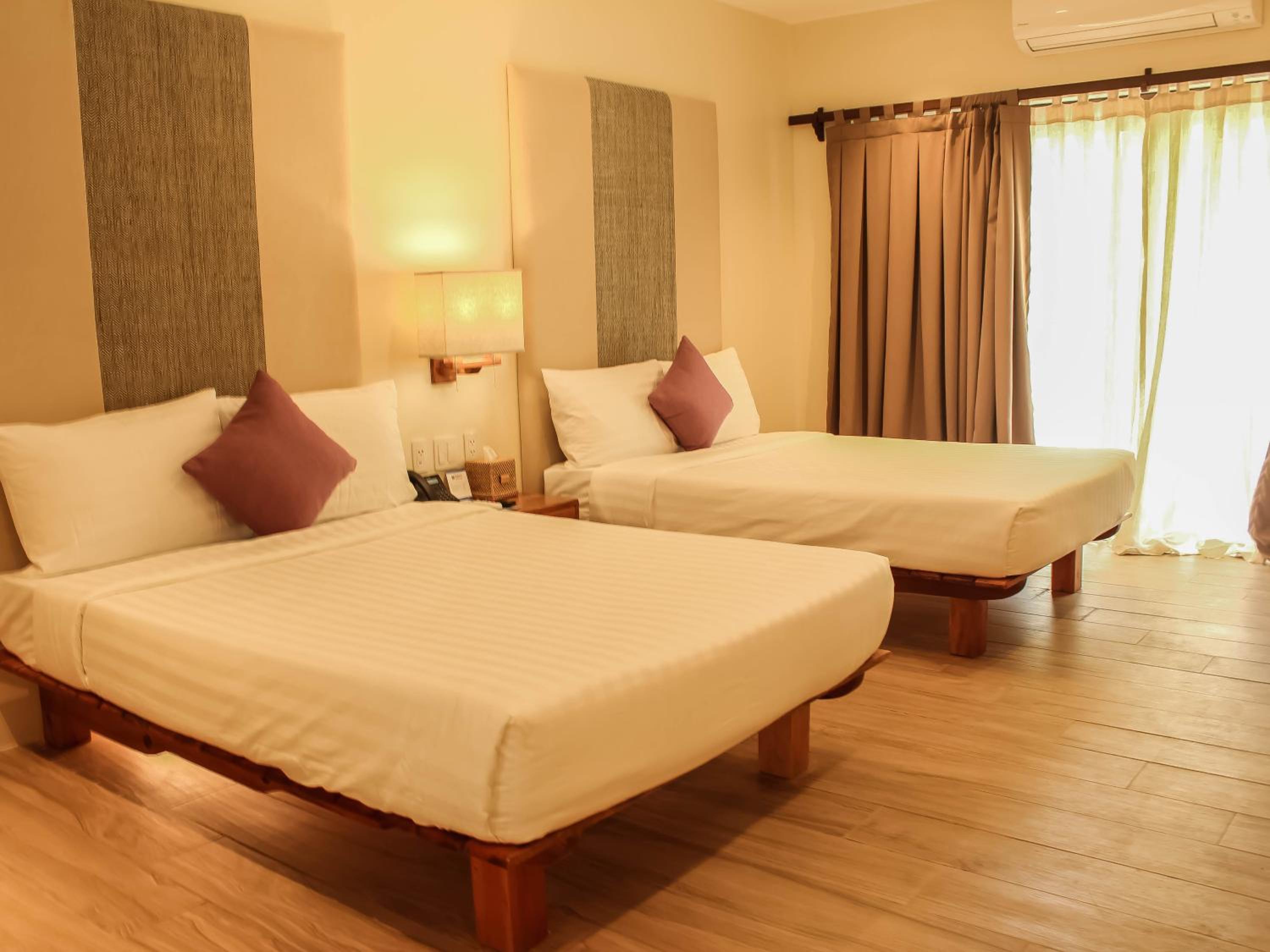 Deluxe Room - Photo 1