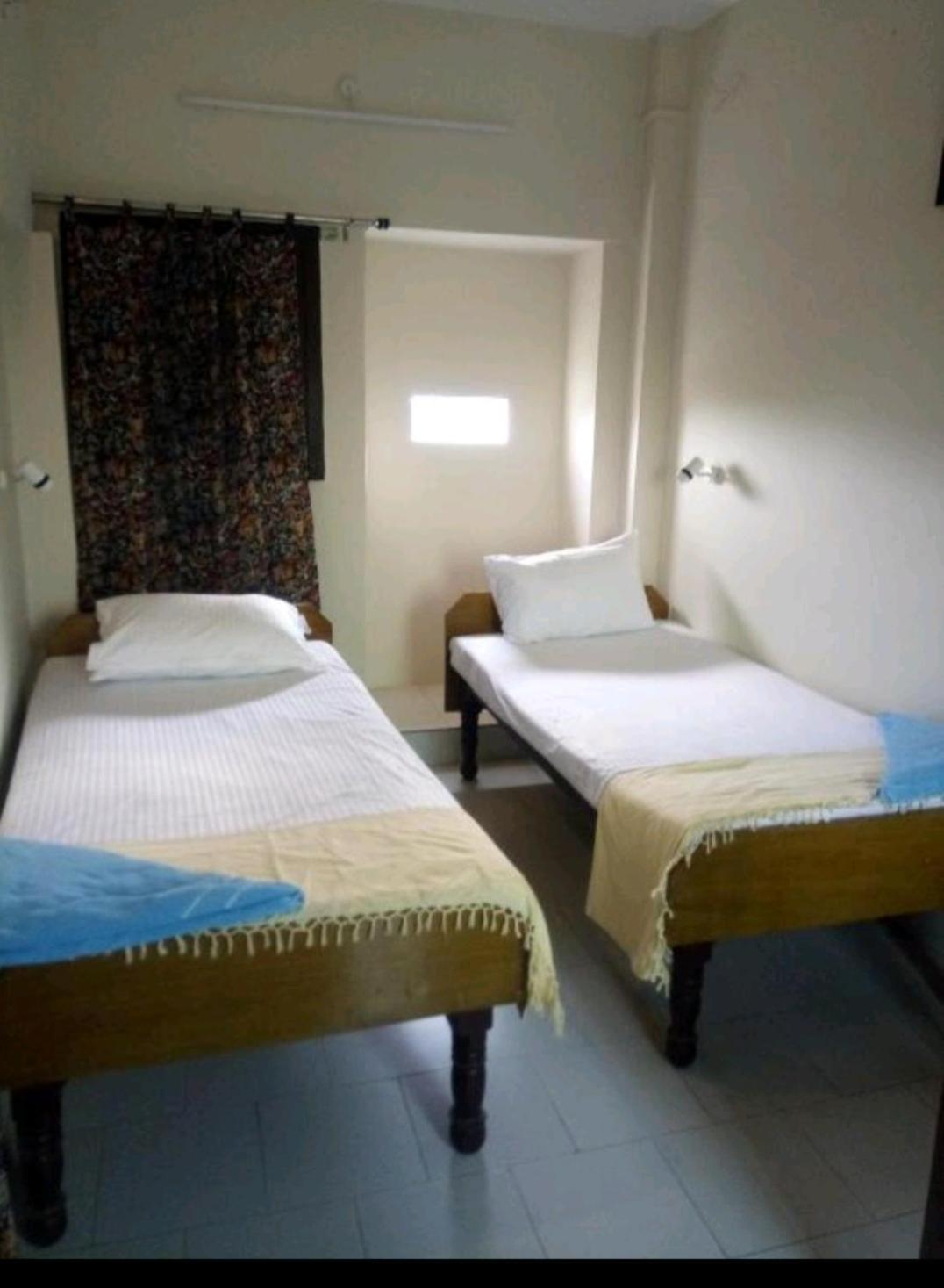 Deluxe Twin Room photo 3