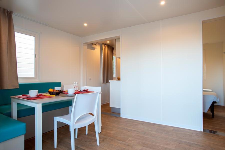 Mobile Home Comfort  - Photo 3