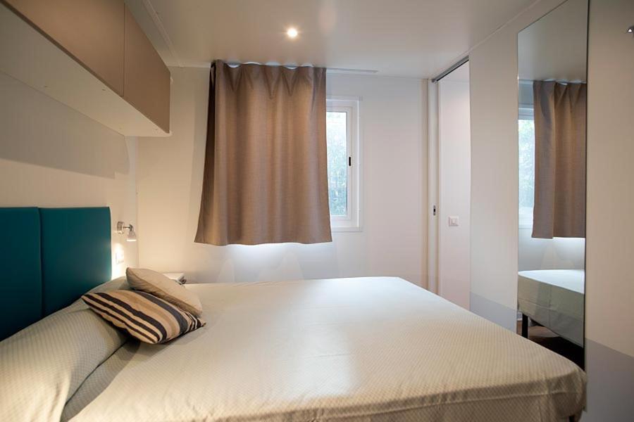 Mobile Home Comfort  - Photo 10
