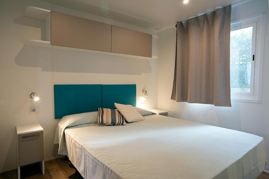 Mobile Home Comfort  - Photo 11