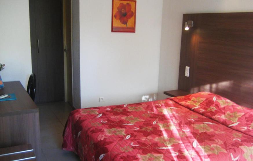  Standard Twin Room photo 3