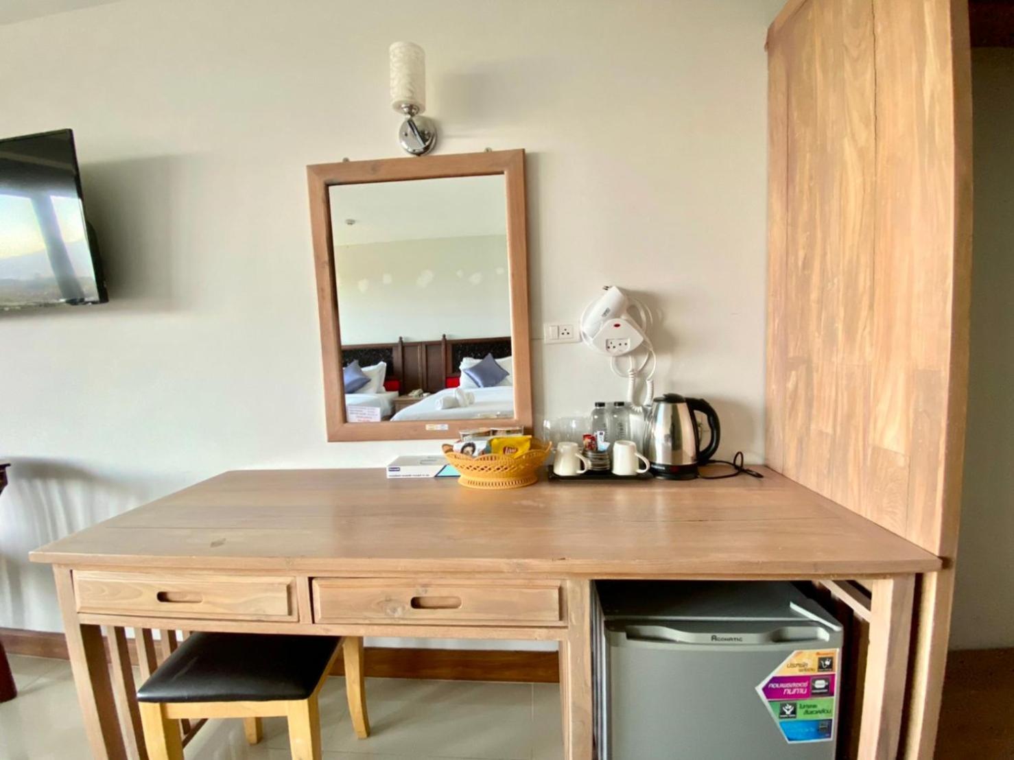 Superior Double or Twin Room - Photo 13