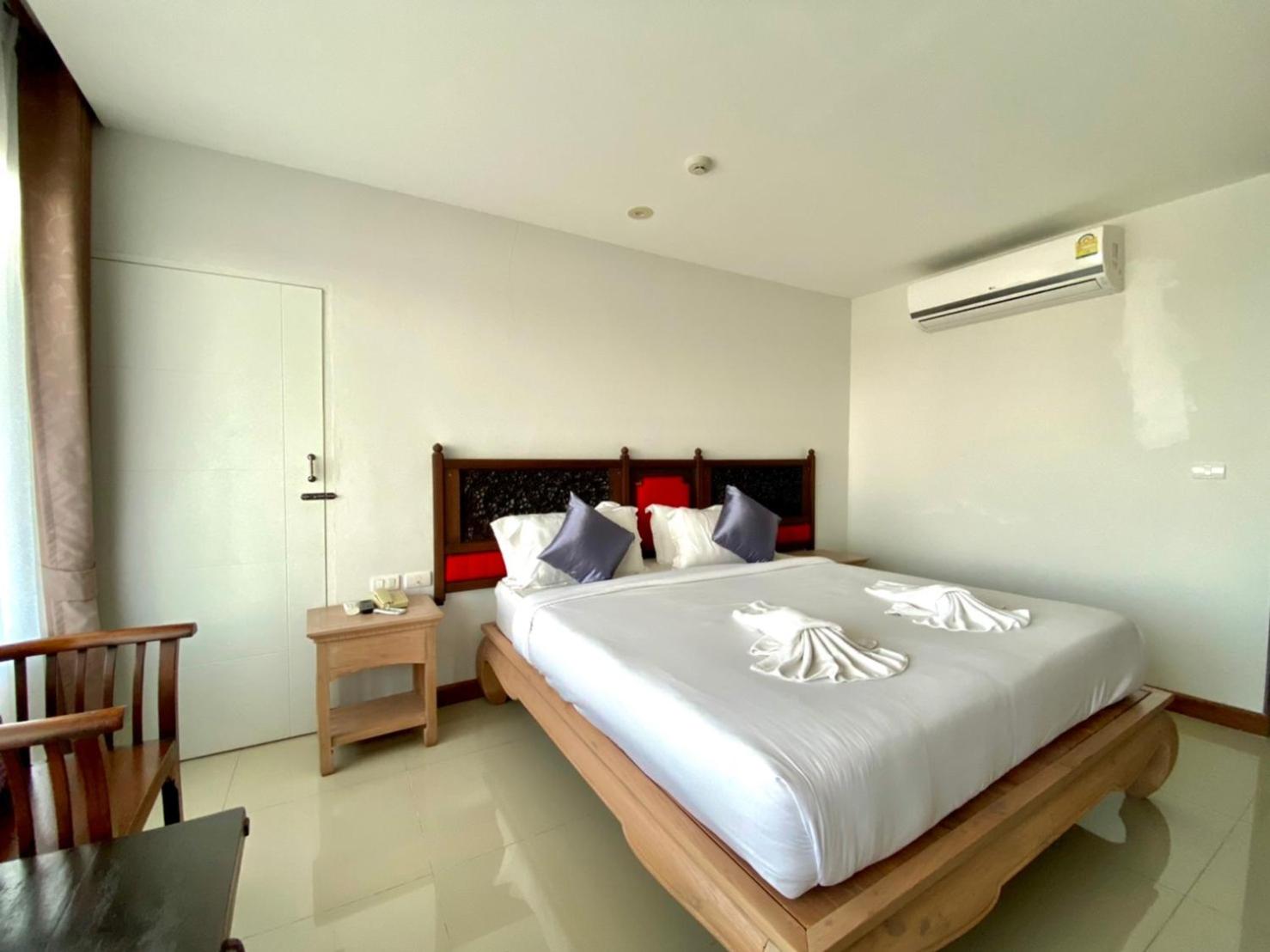 Superior Double or Twin Room - Photo 3