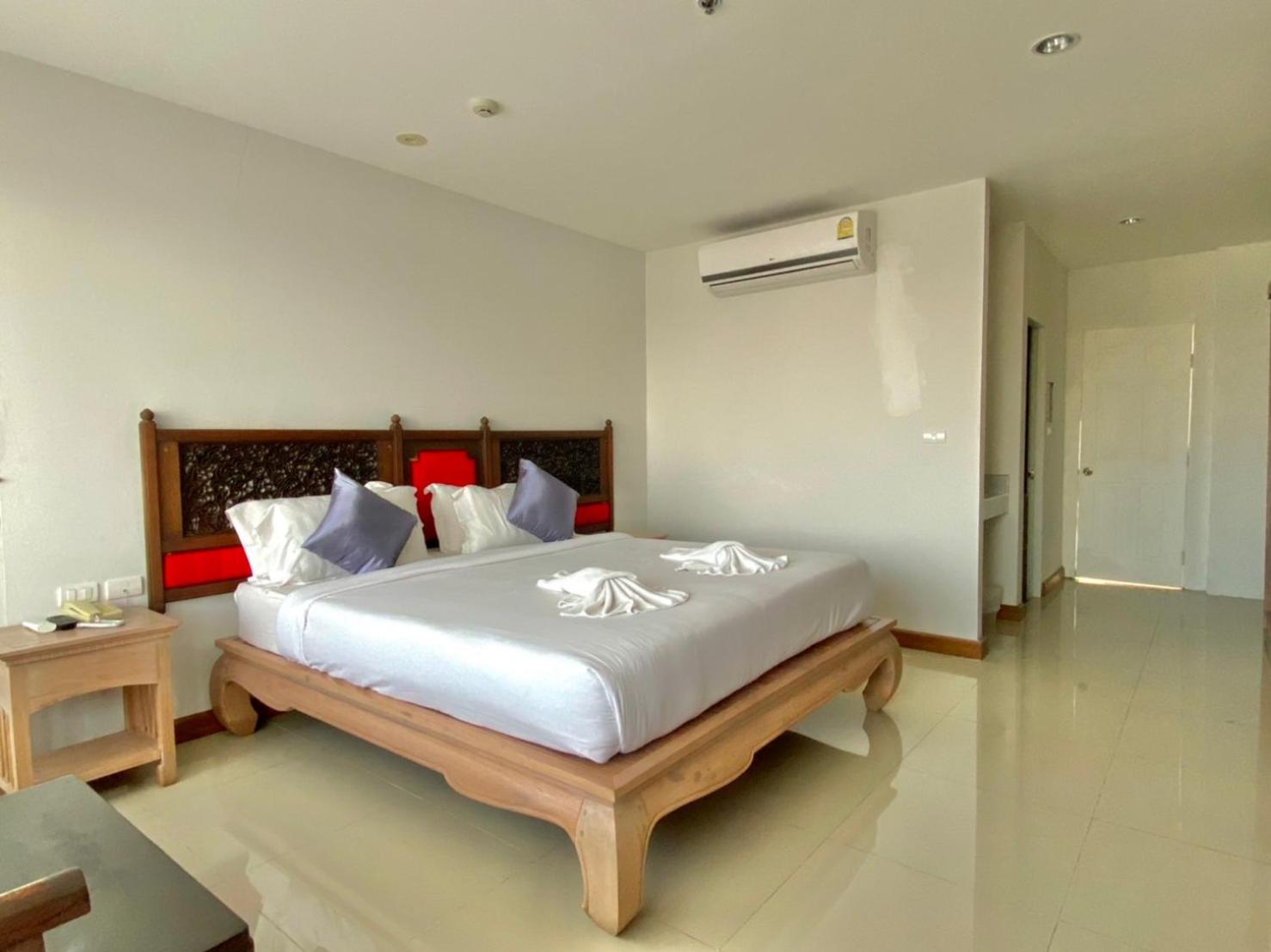 Superior Double or Twin Room - Photo 14
